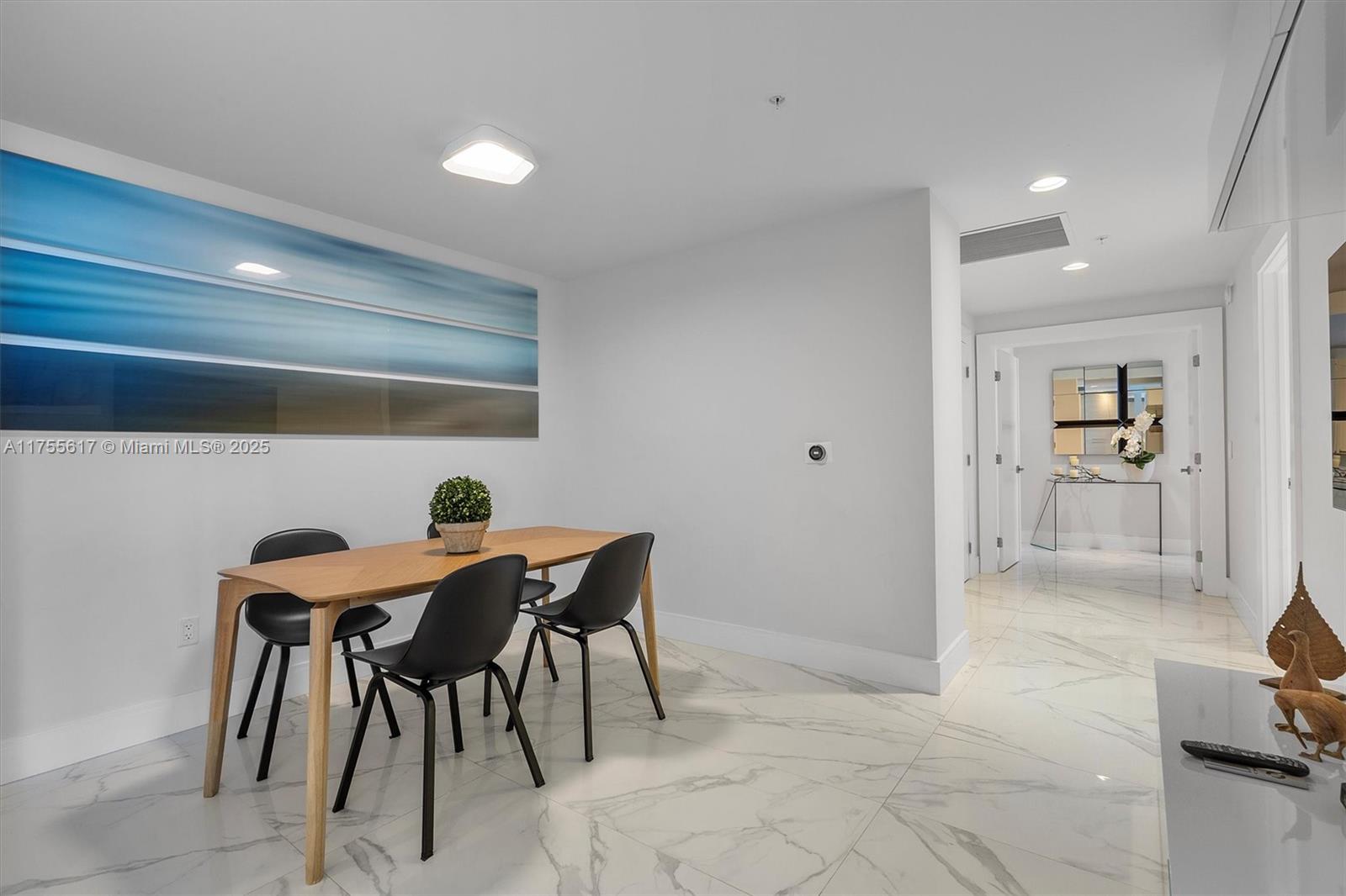 MARINA PALMS RESIDENCES S - Residential