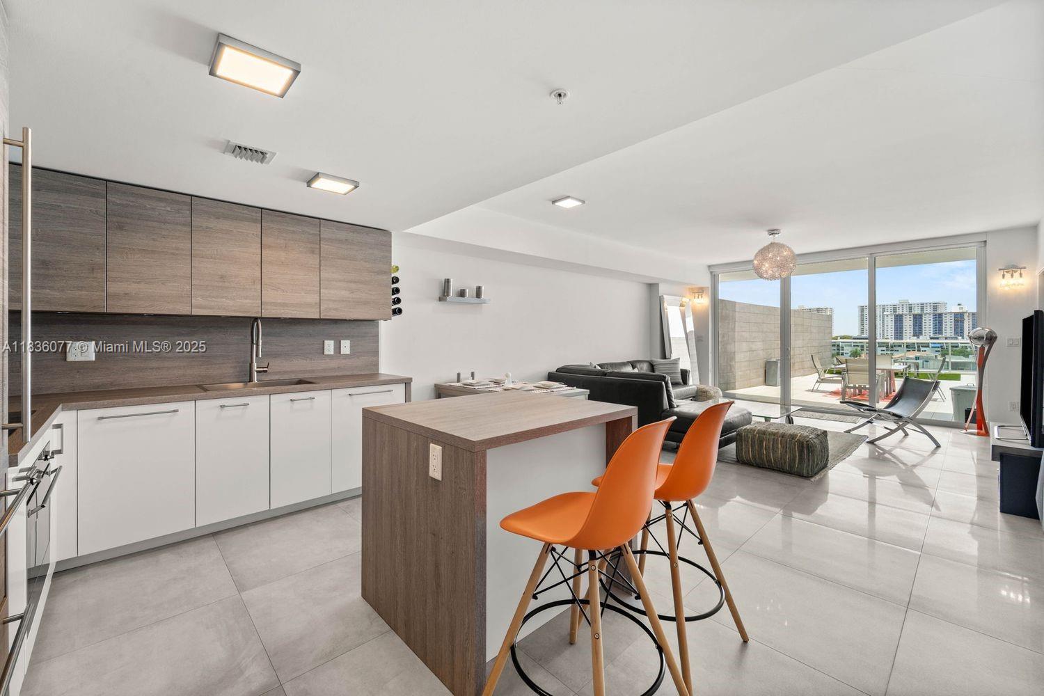 400 Sunny Isles Blvd 616, Sunny Isles Beach, FL, 33160/$750,000 4 400 Sunny Isles Blvd 616