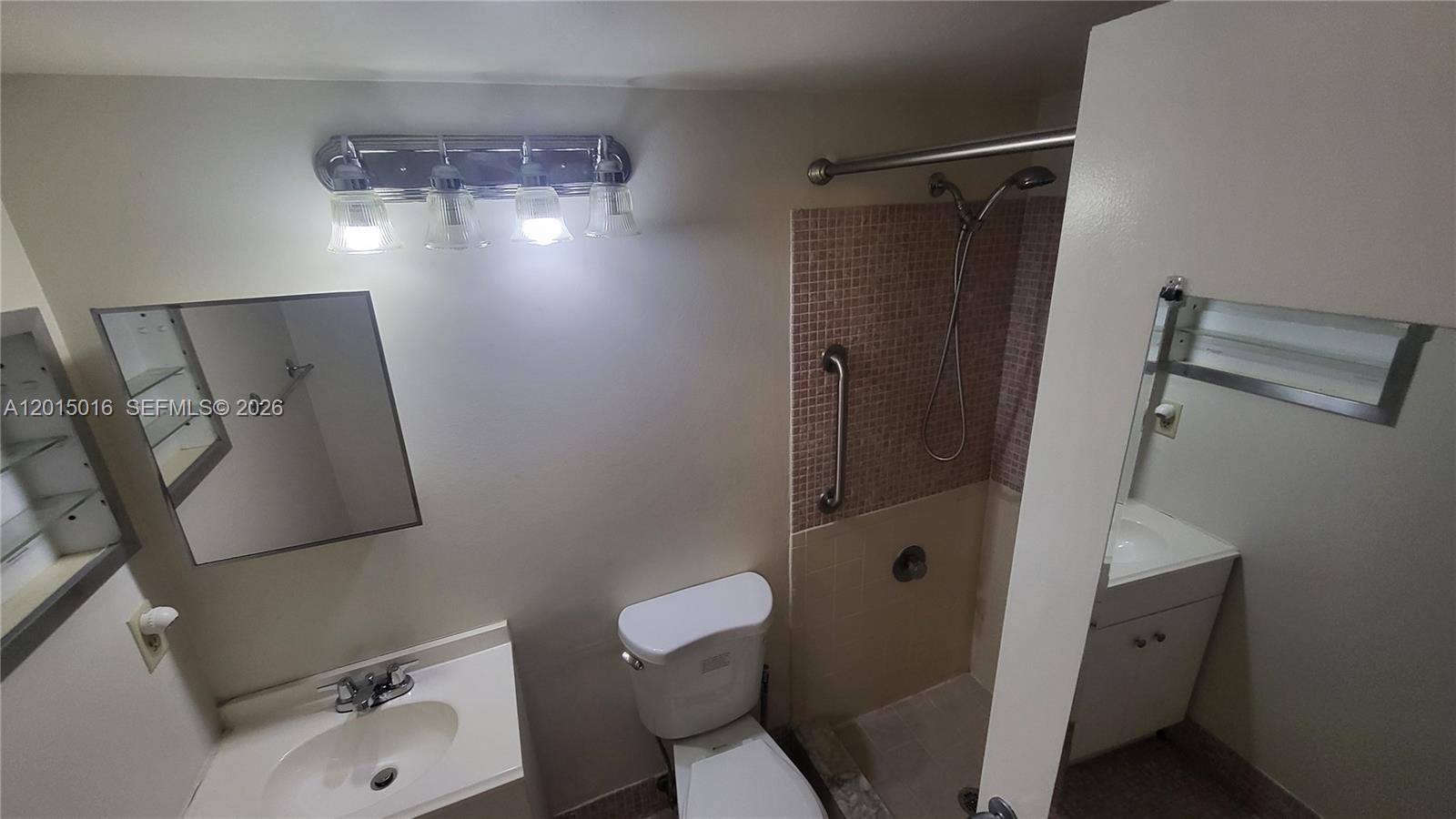 ANDOVER CONDOS - Residential Lease