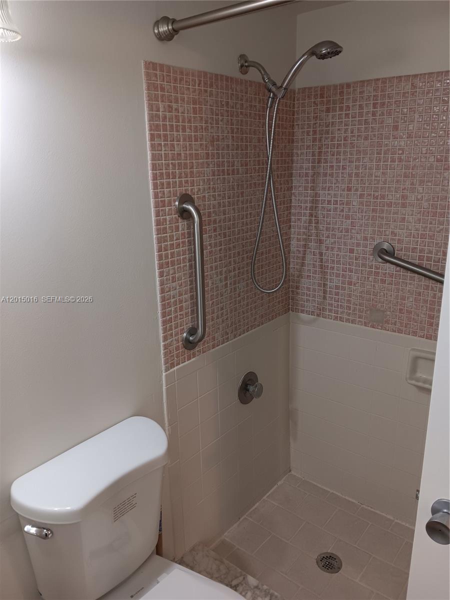 ANDOVER CONDOS - Residential Lease
