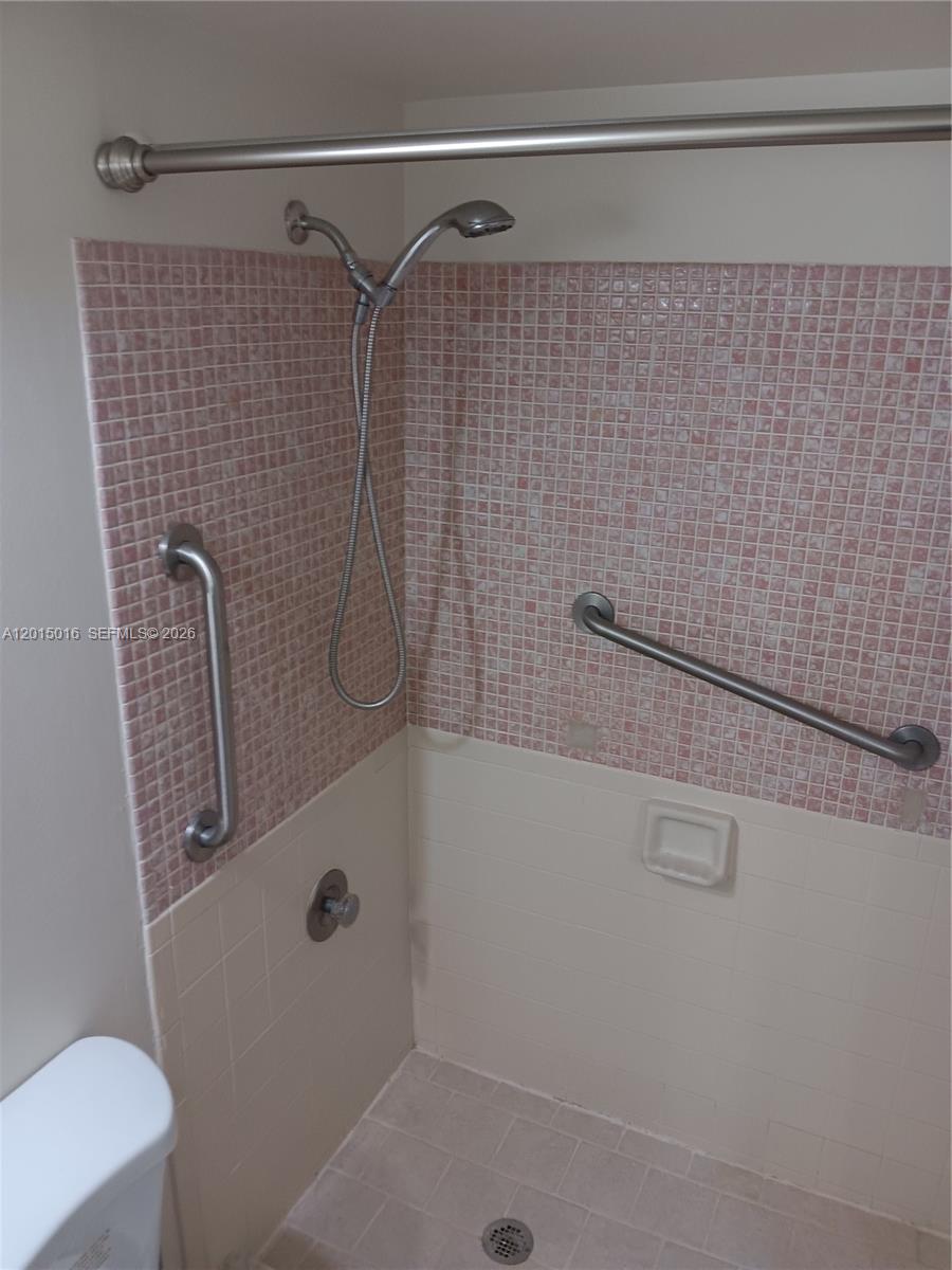ANDOVER CONDOS - Residential Lease