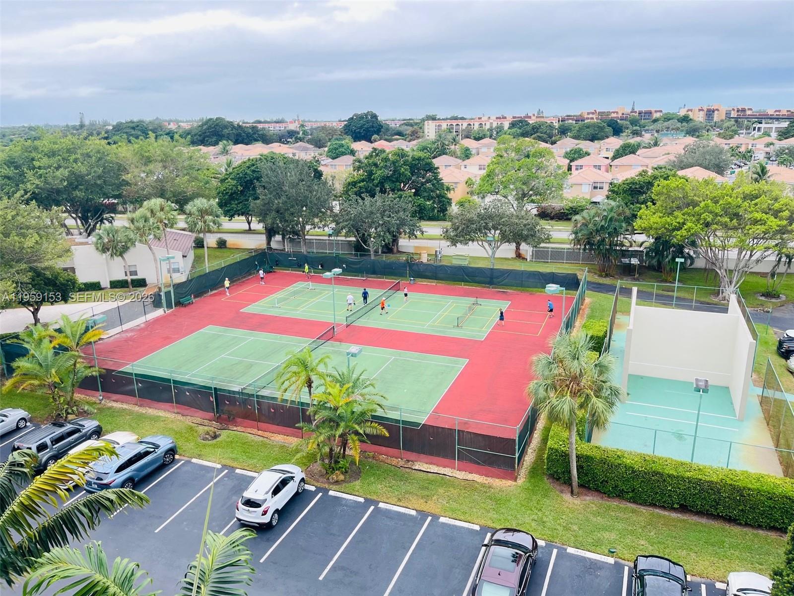 18TH HOLE AT INVERRARY CO - Residential