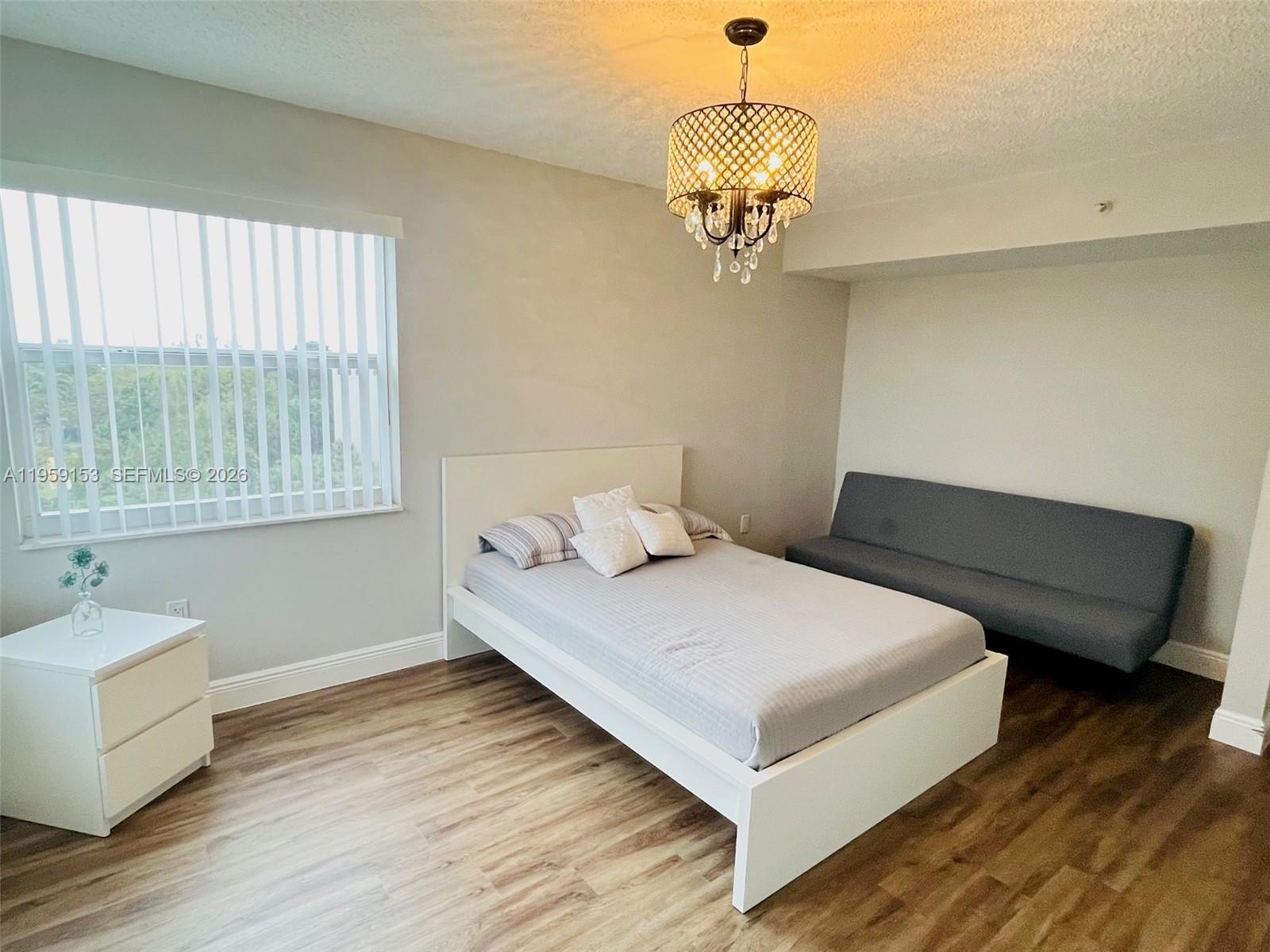 18TH HOLE AT INVERRARY CO - Residential