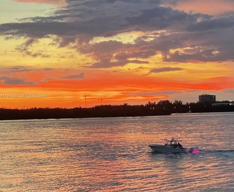 286 Bal Bay Dr 2B Bal Harbour FL 33154