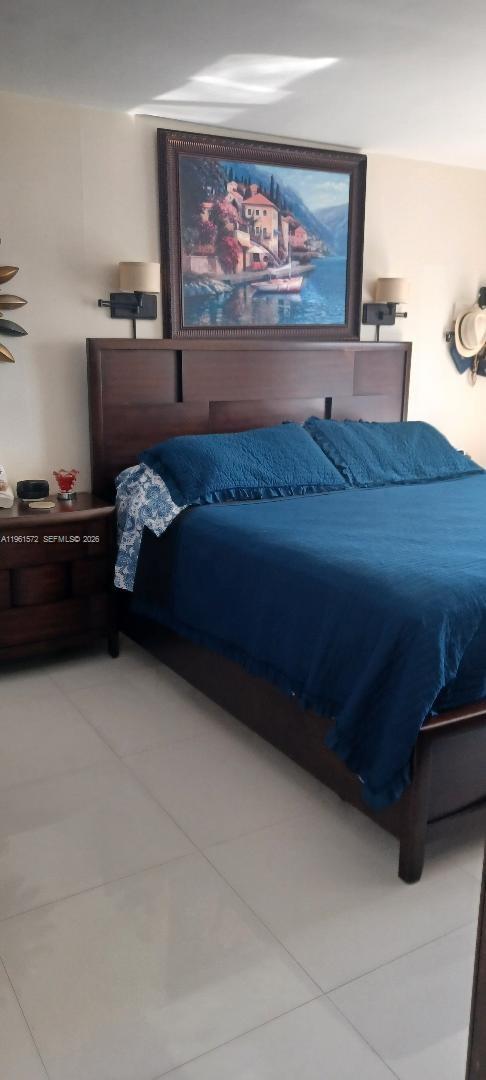 NORTH BAY VILLAS CONDO - Residential