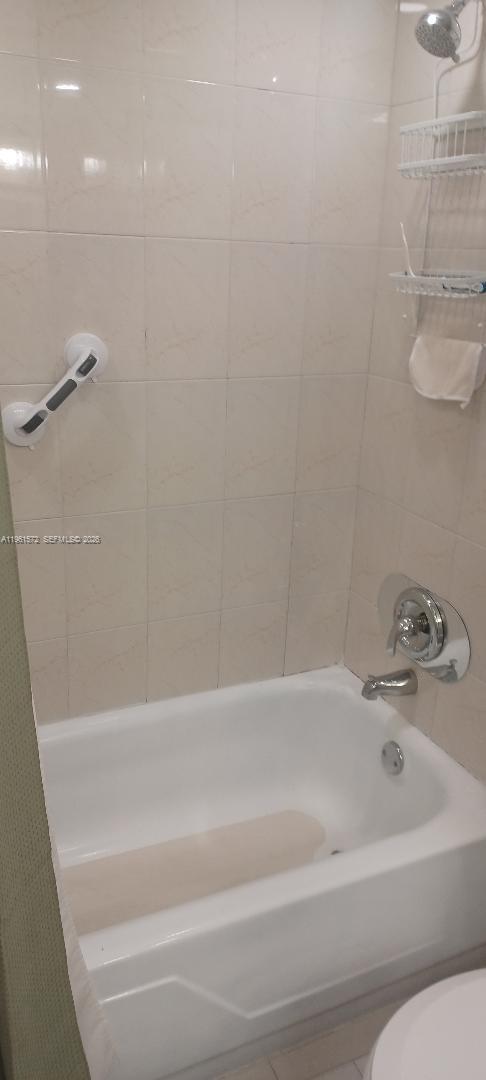 NORTH BAY VILLAS CONDO - Residential