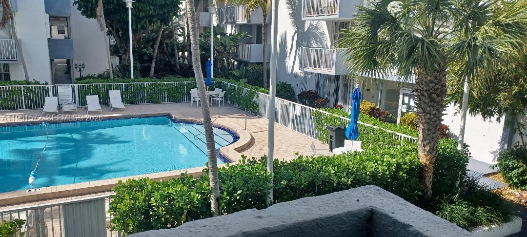 NORTH BAY VILLAS CONDO - Residential