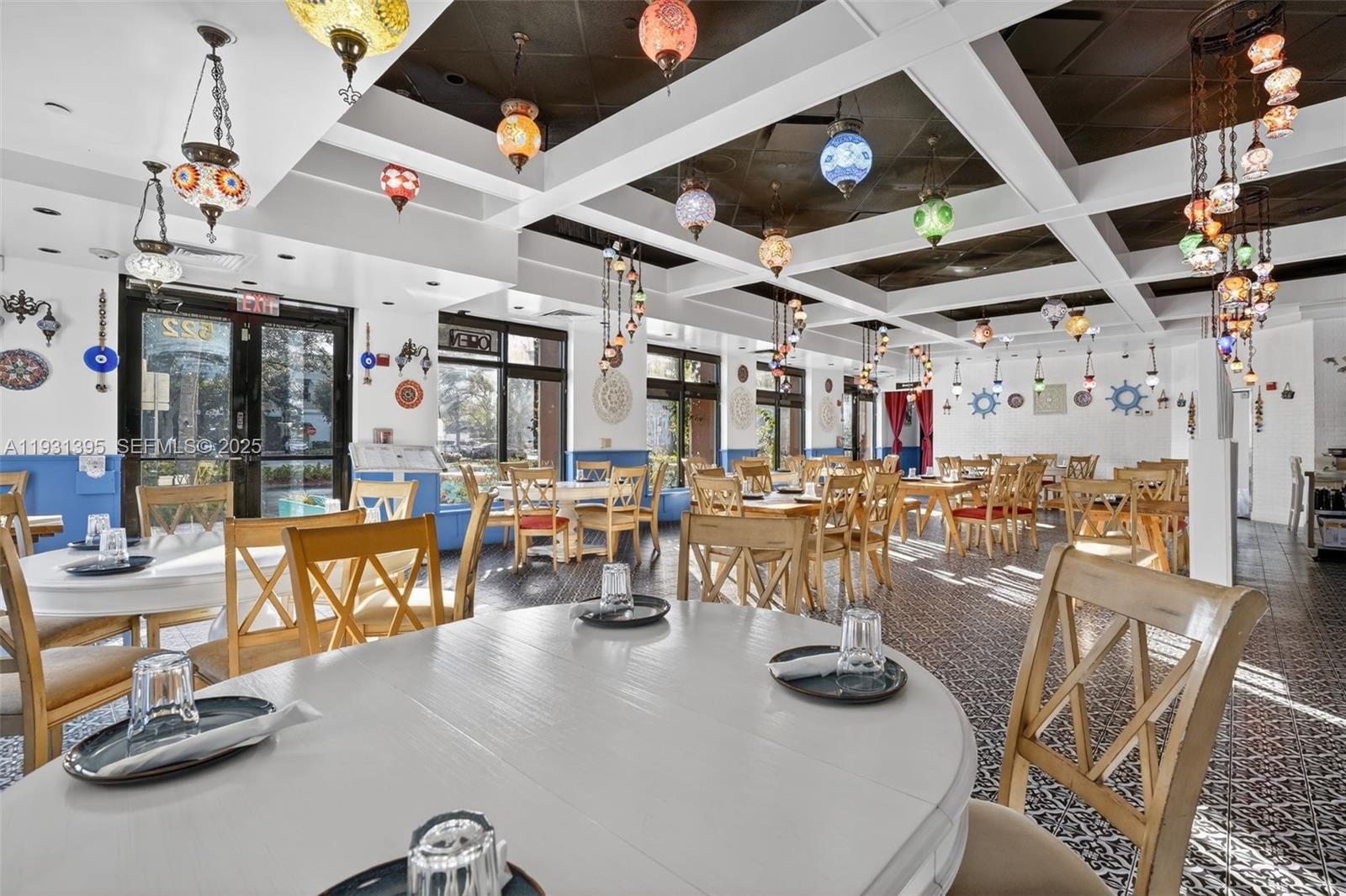 Turnkey Restaurant & Bar For Sale Prime Plantation