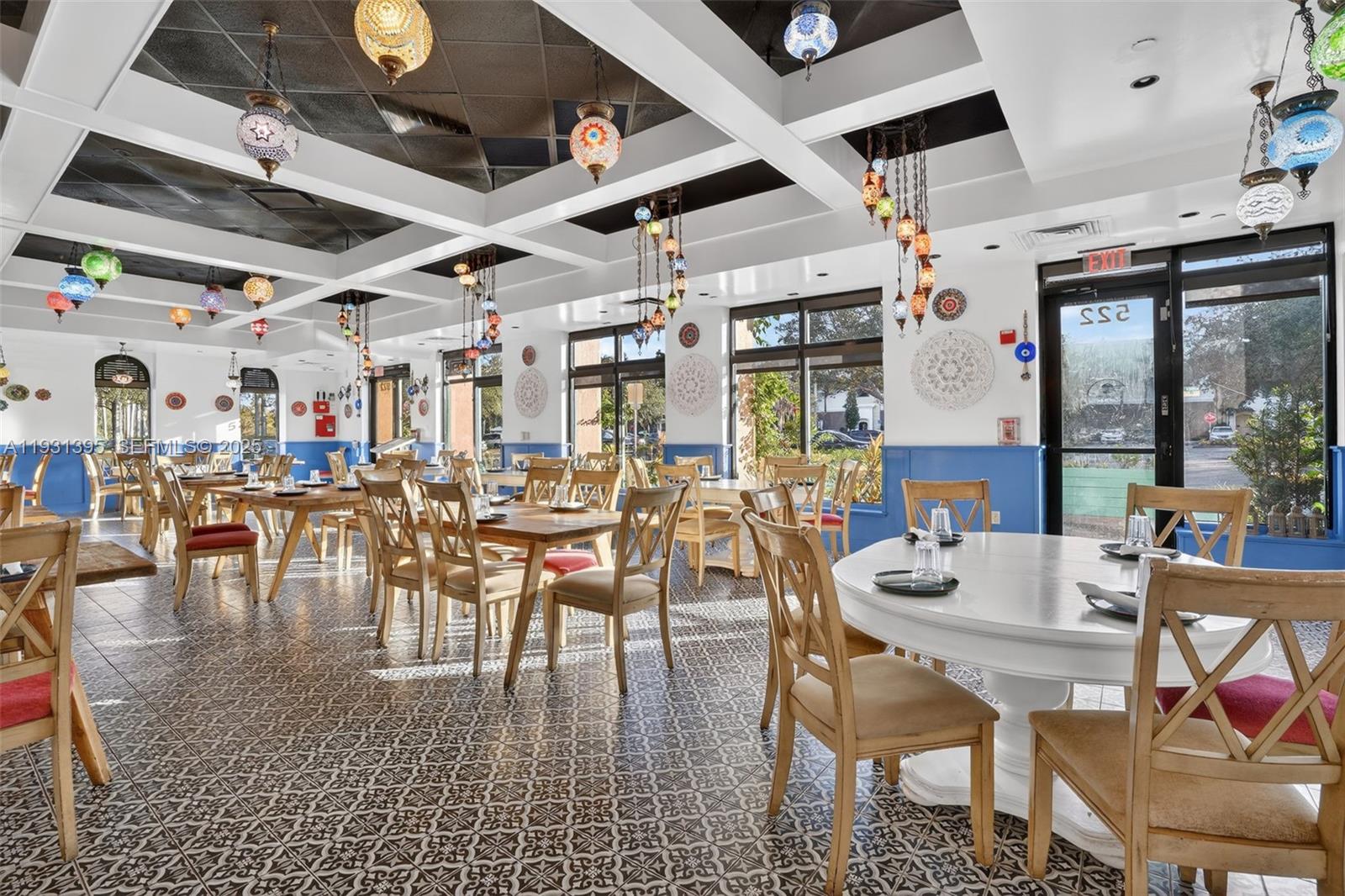 Turnkey Restaurant & Bar For Sale Prime Plantation