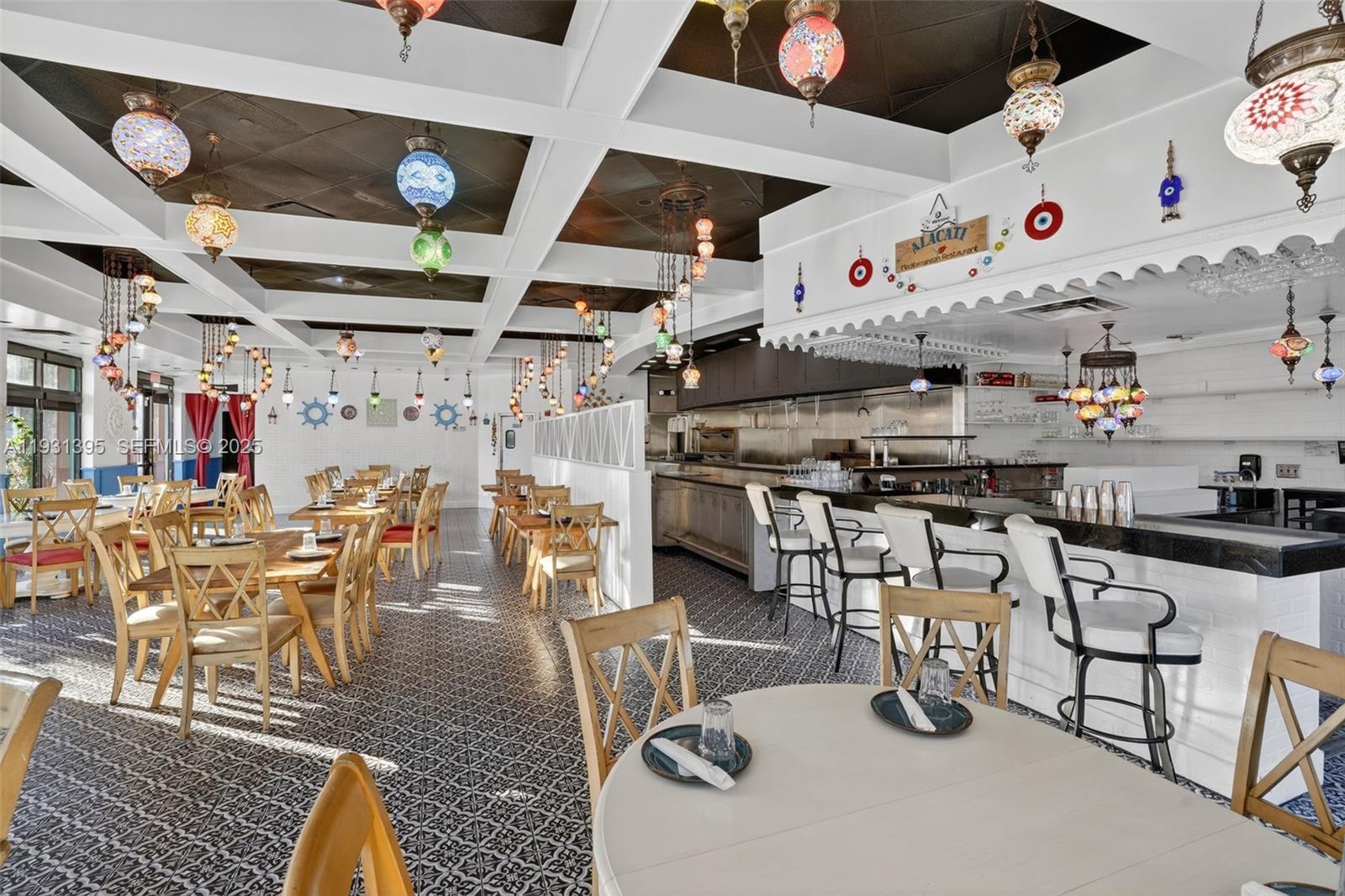 Turnkey Restaurant & Bar For Sale Prime Plantation