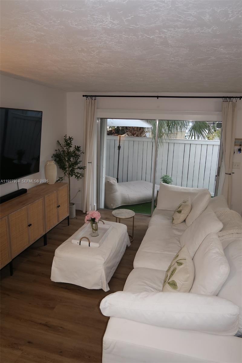 GABLES POINT CONDO I - Residential