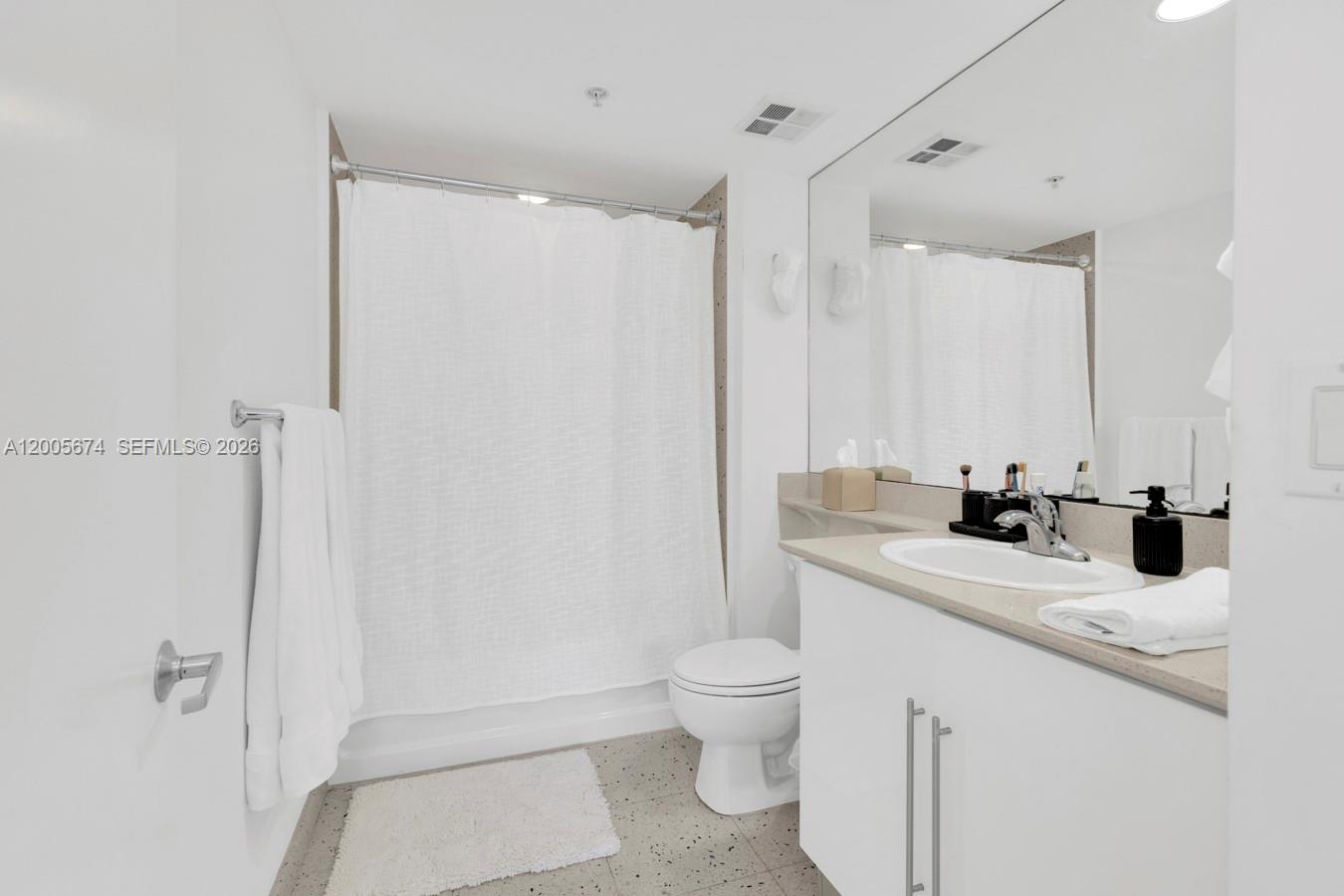 ONE MIAMI EAST - Residential