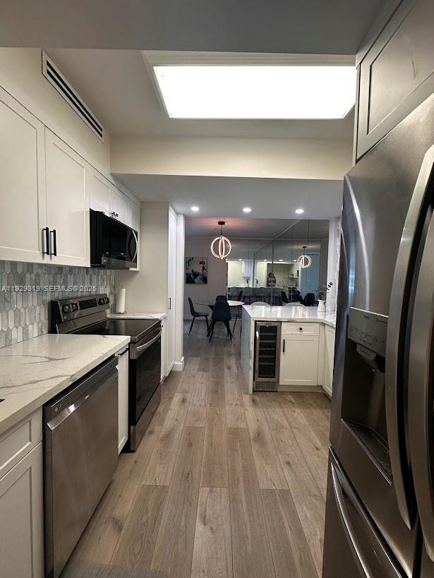 5055 Collins Ave 10F