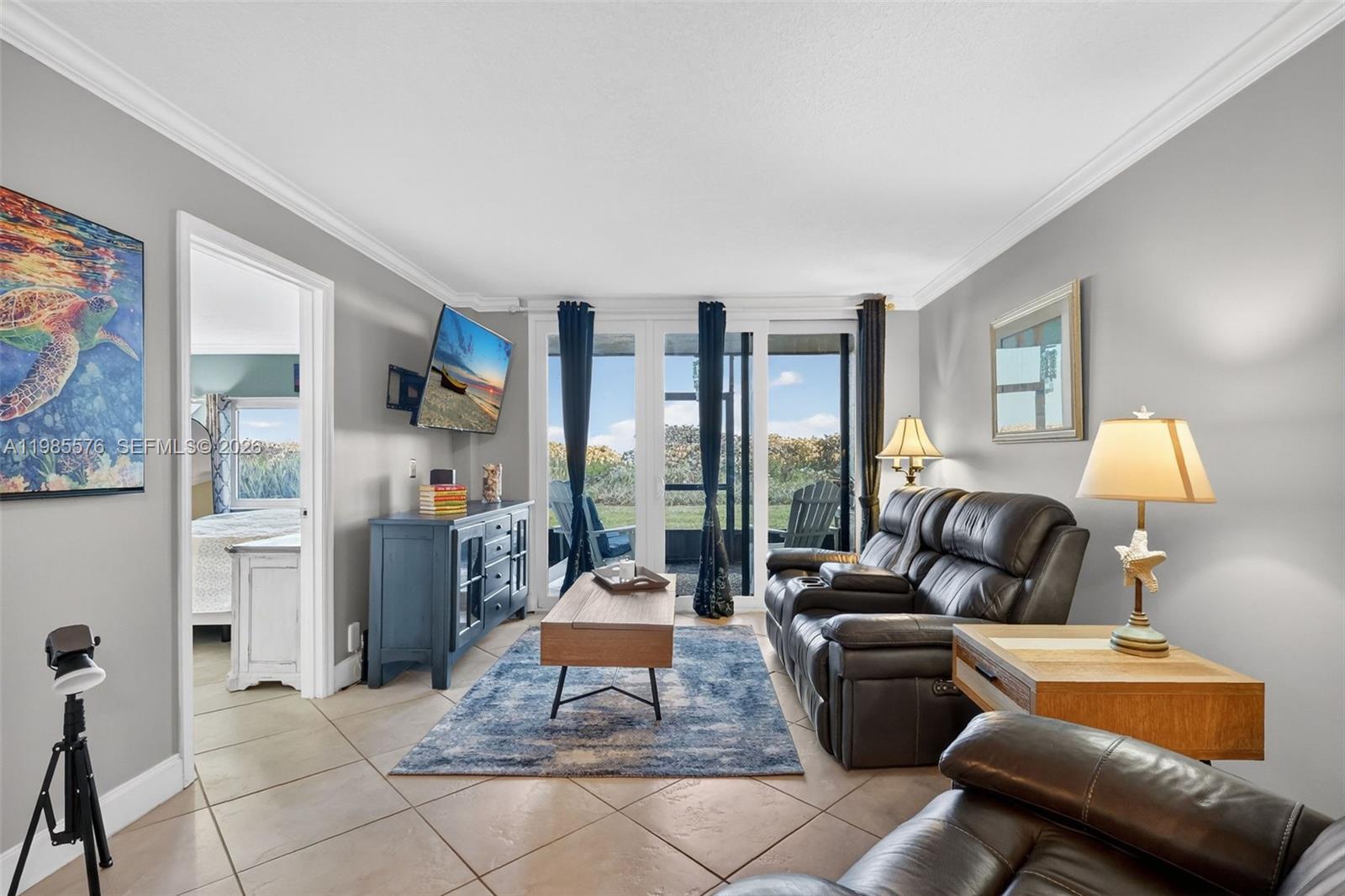 OCEAN HARBOUR CONDOMINIUM - Residential