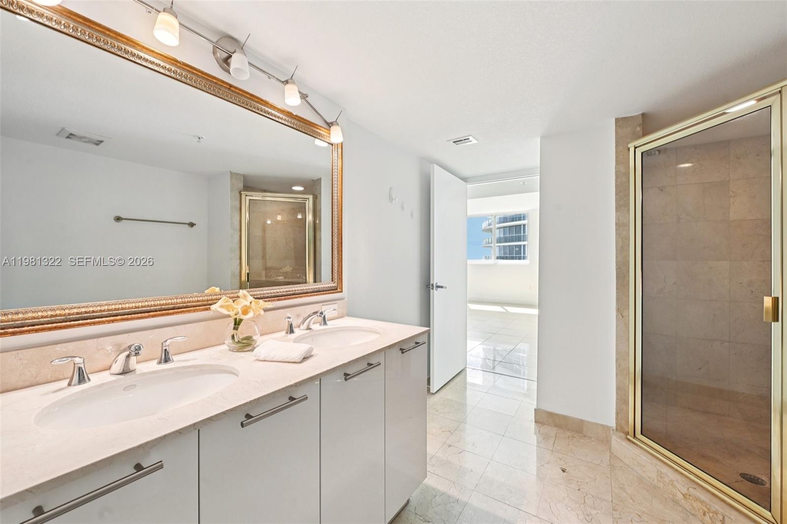 1800 CLUB CONDO - Residential