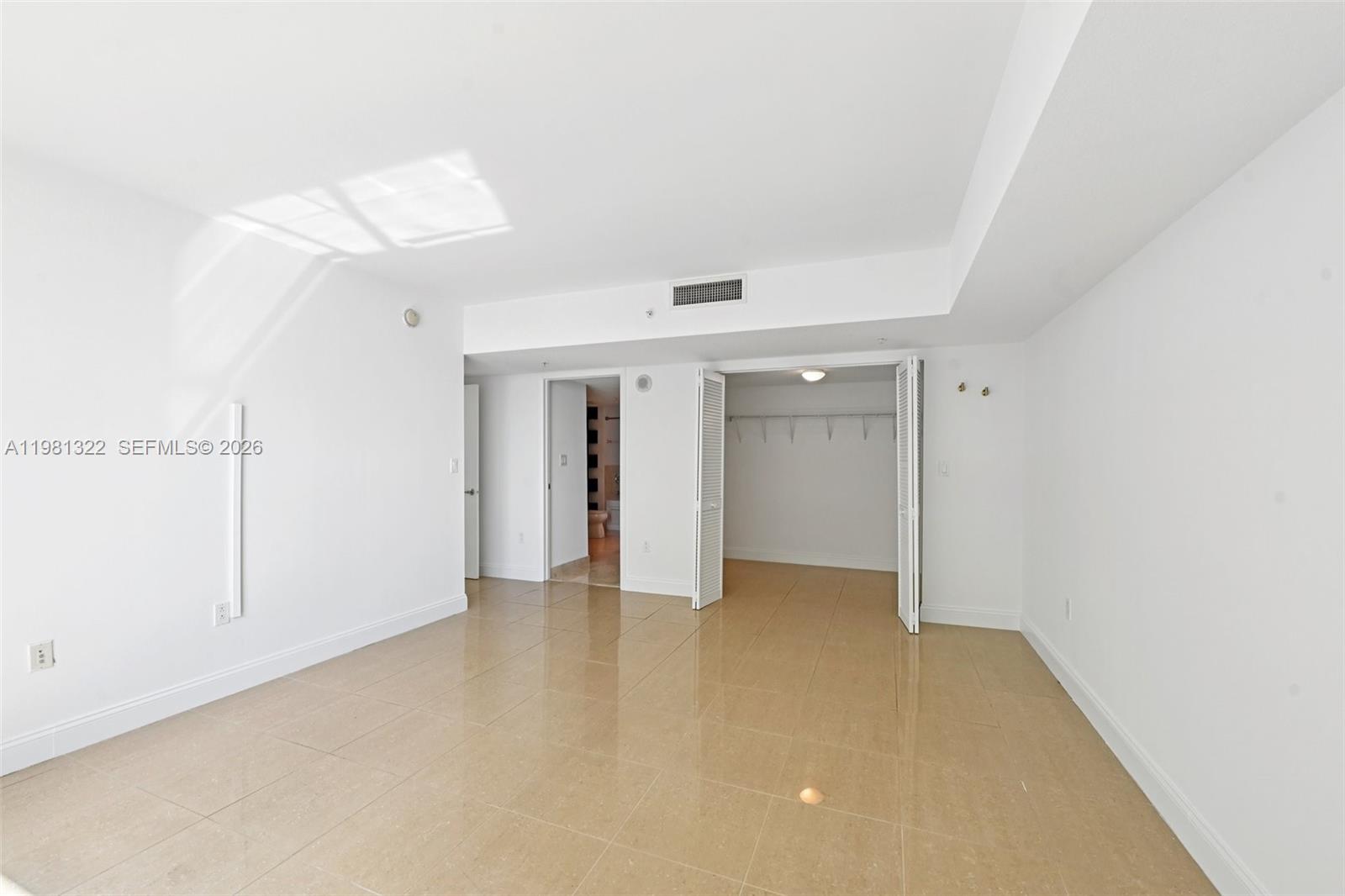 1800 CLUB CONDO - Residential