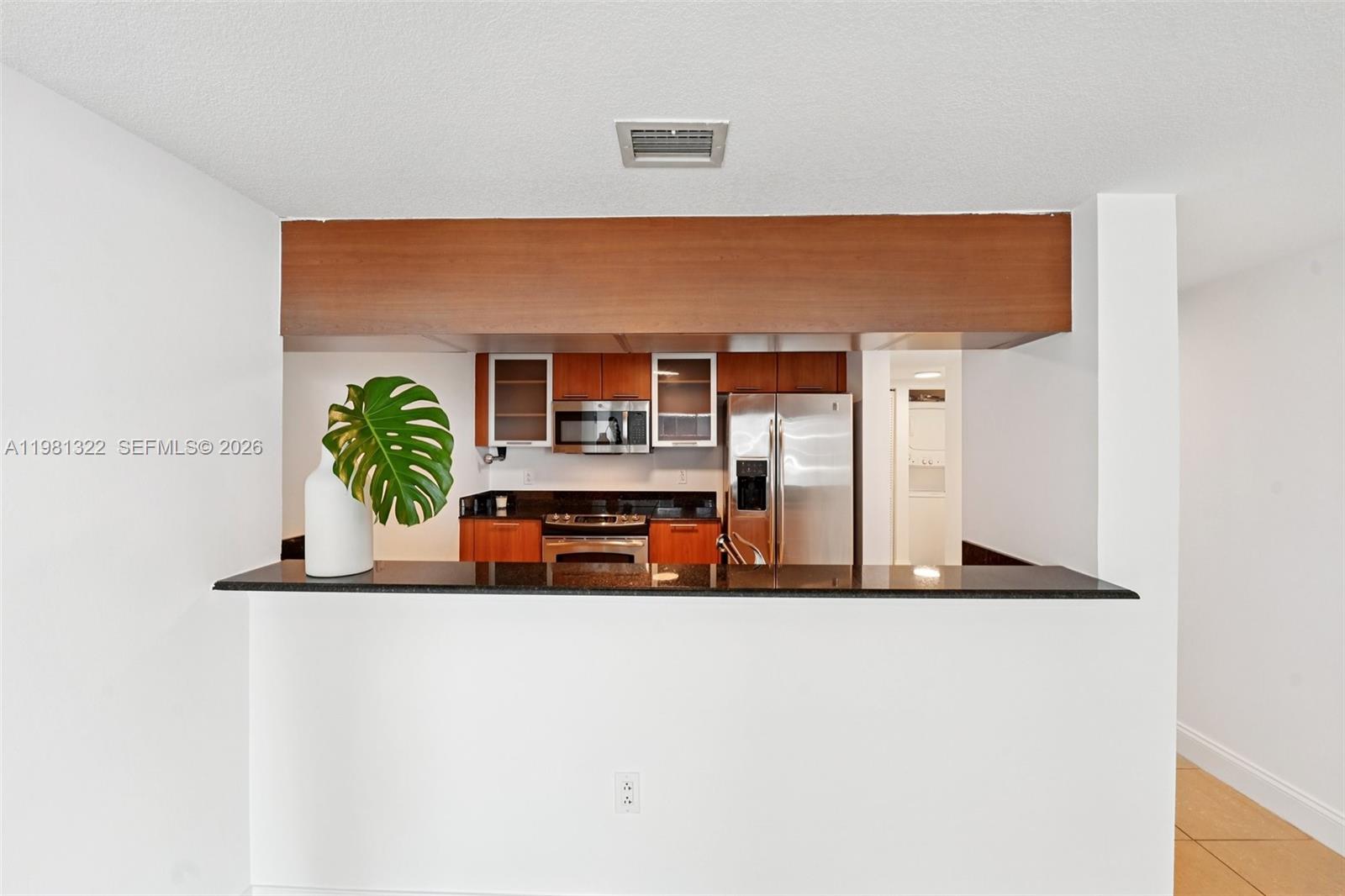 1800 N Bayshore Dr 2811