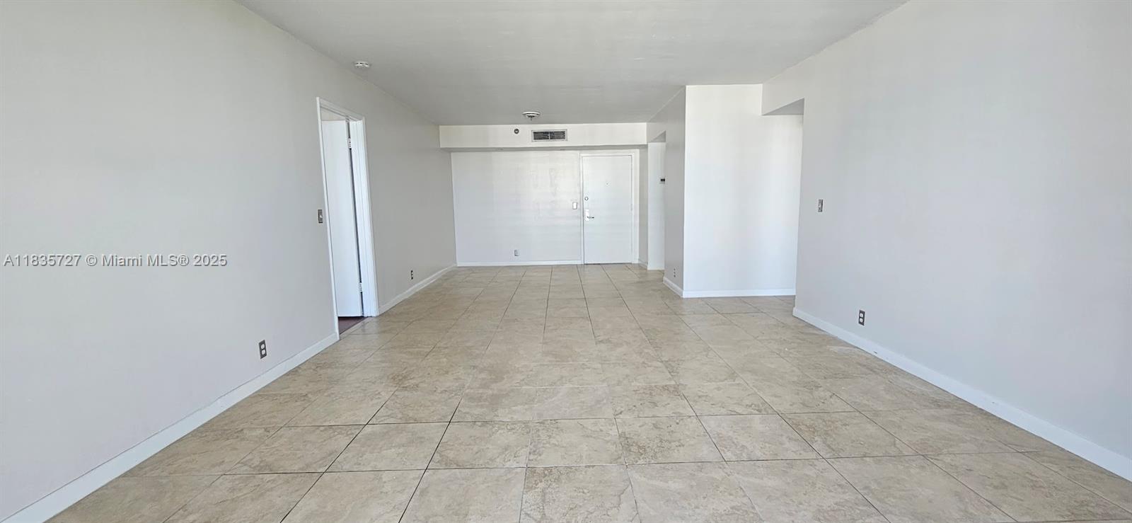 3300 NE 191st St LP08