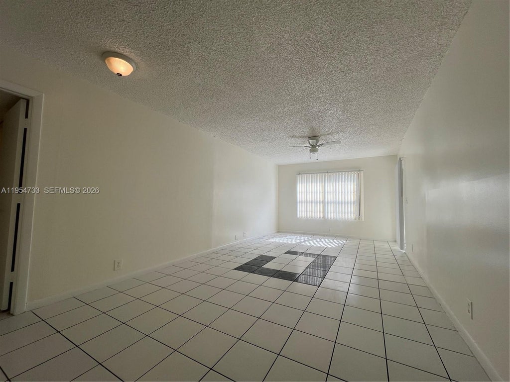 Photo of 2339 Linton Ridge Cir #E2, Delray Beach, FL 33444 (MLS # A11954733)