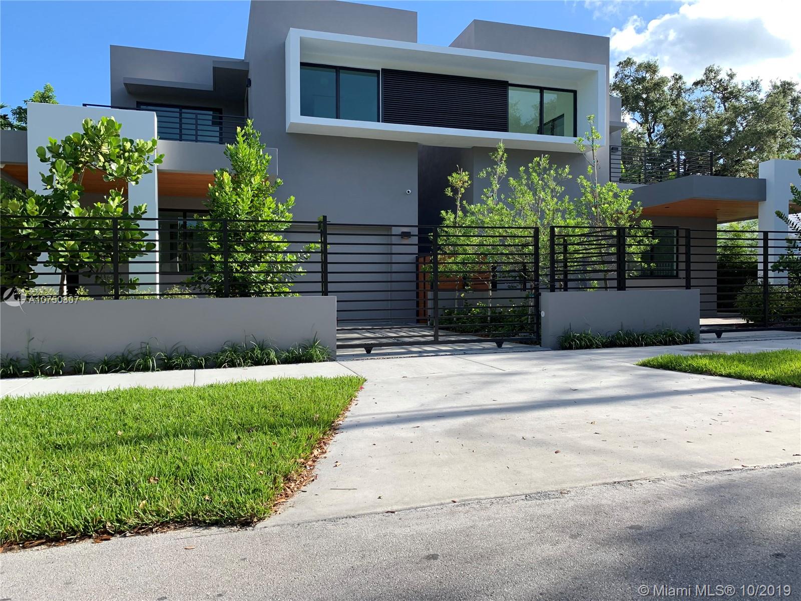 LINCOLN MANOR - Residential