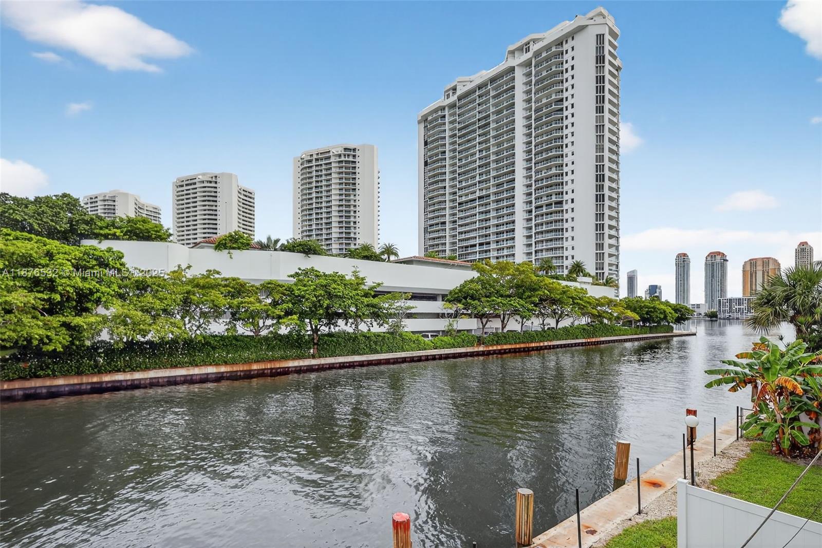 SANDPIPER CONDO - Residential