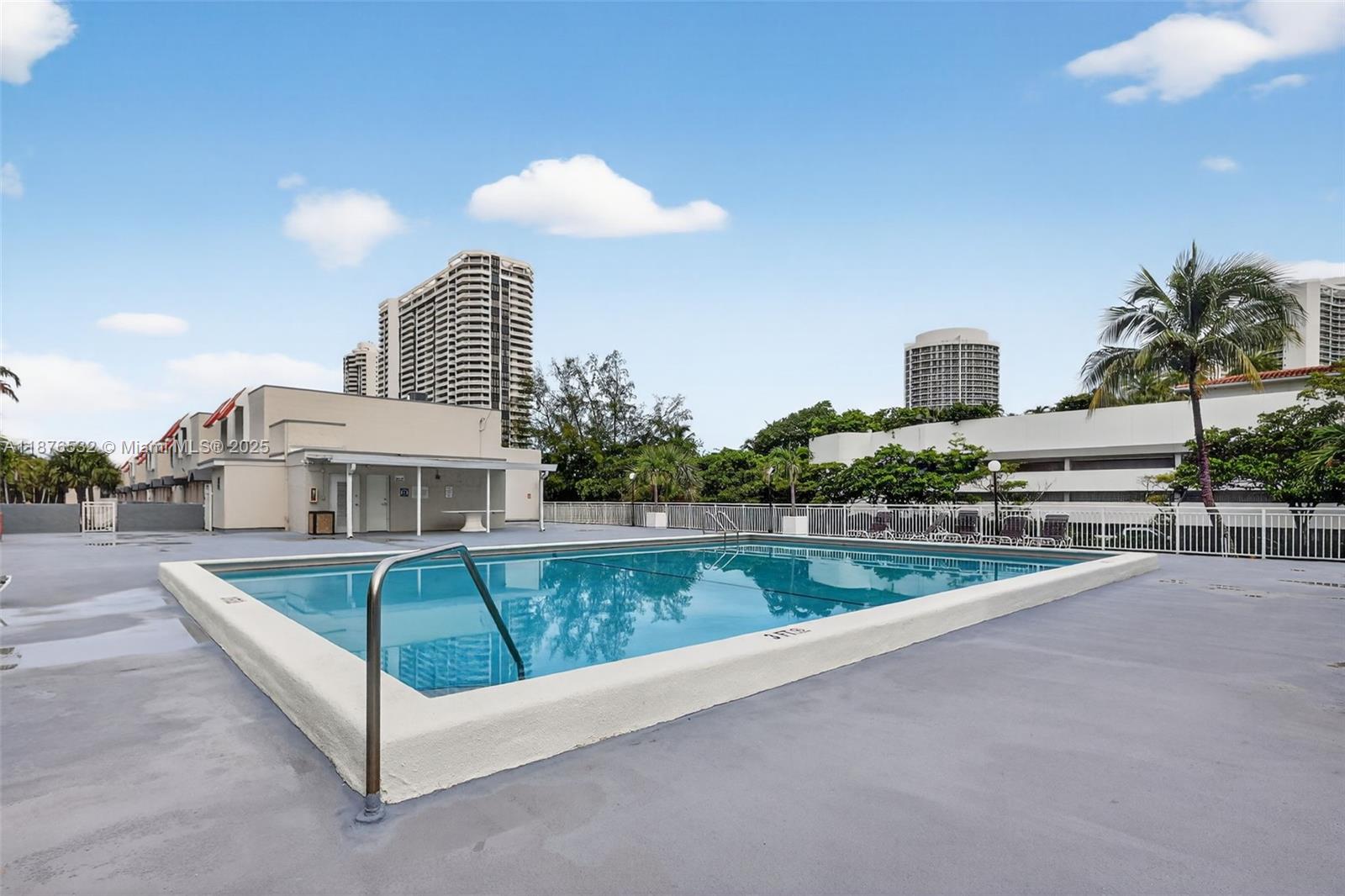 SANDPIPER CONDO - Residential