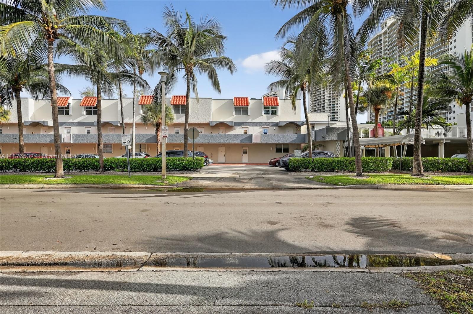 SANDPIPER CONDO - Residential