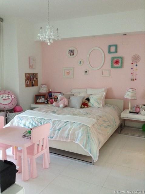 ICON BRICKELL NO TWO COND - Residential