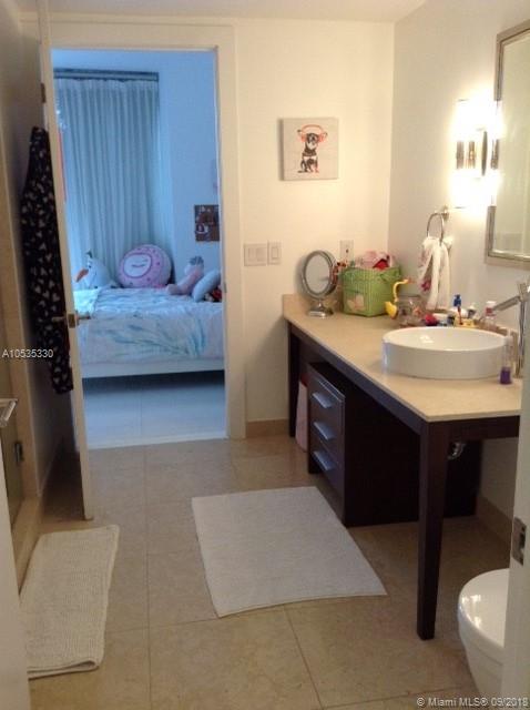 ICON BRICKELL NO TWO COND - Residential