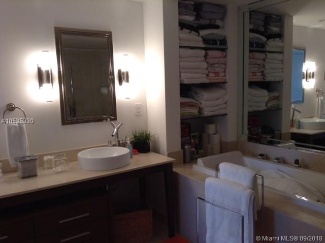 ICON BRICKELL NO TWO COND - Residential