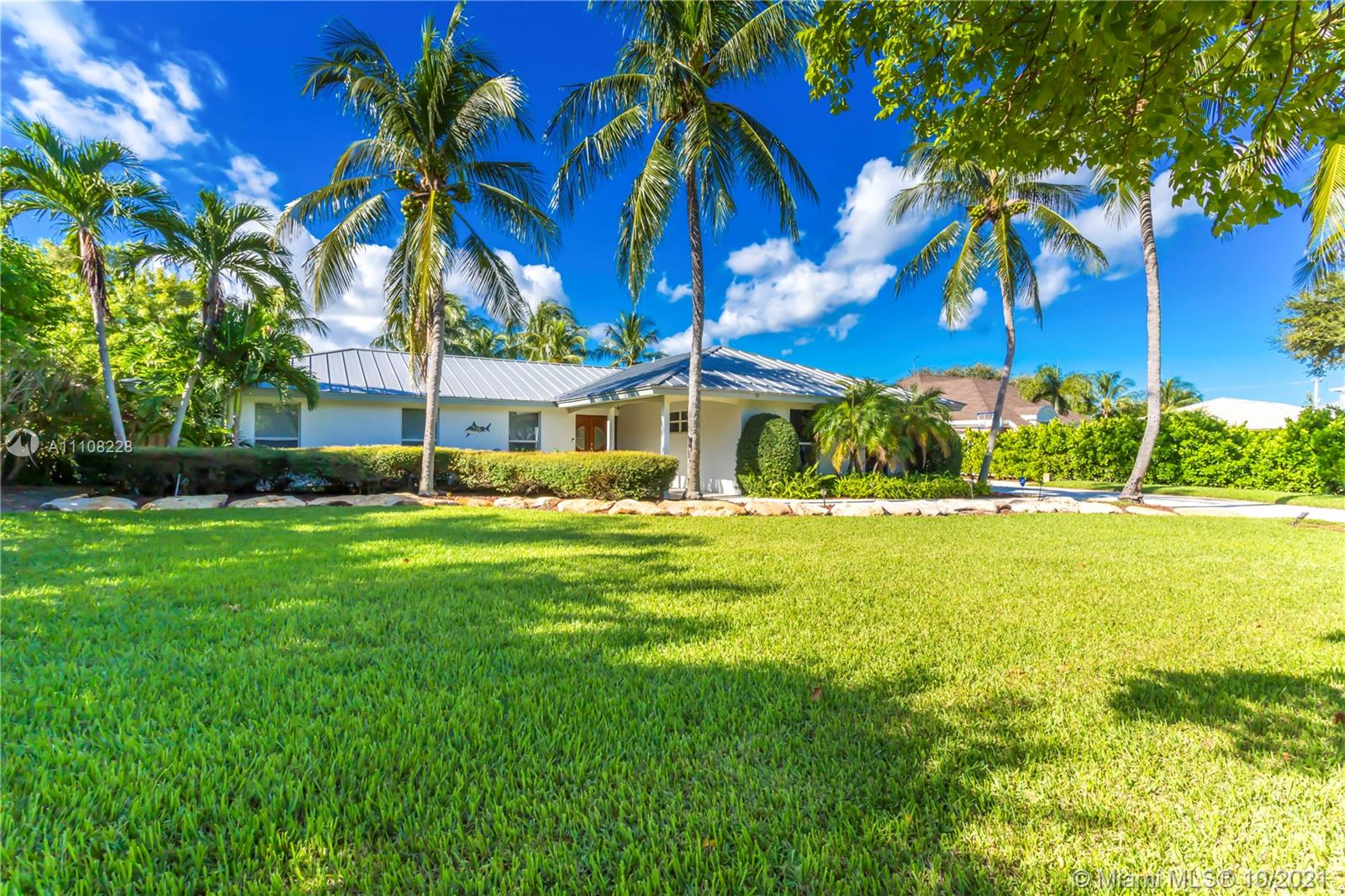 NORTH PALM BEACH VILLAGE - Residential Lease