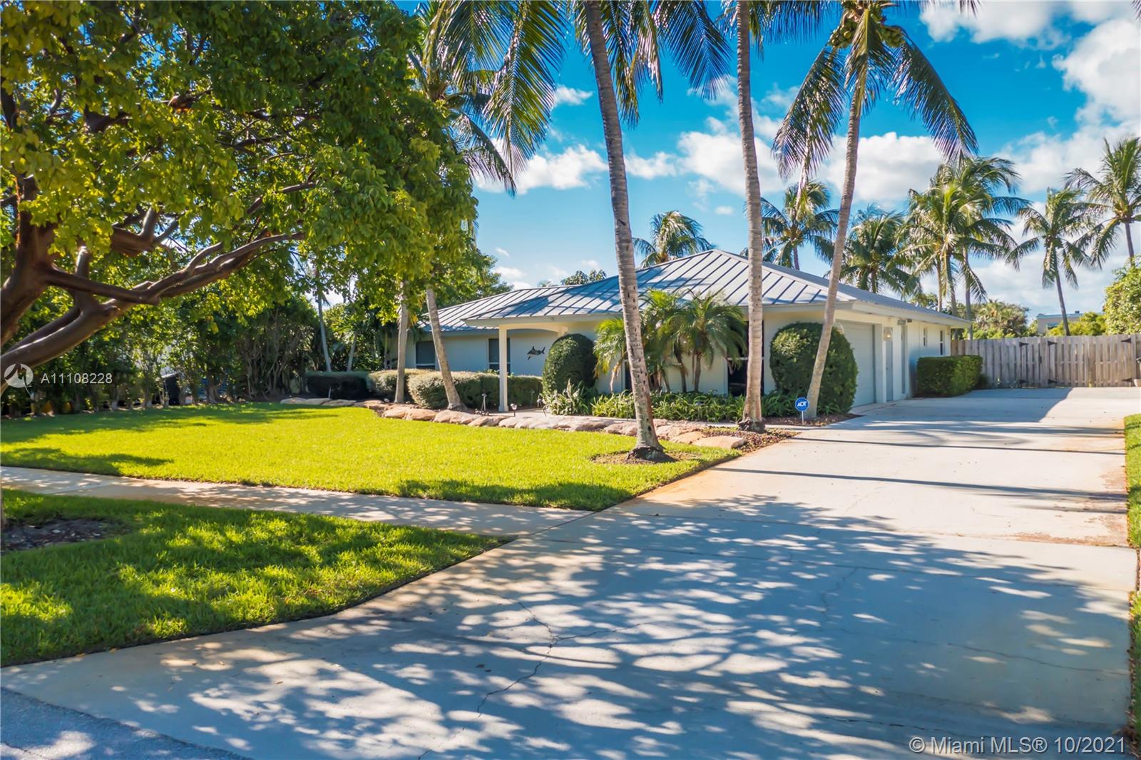 NORTH PALM BEACH VILLAGE - Residential Lease