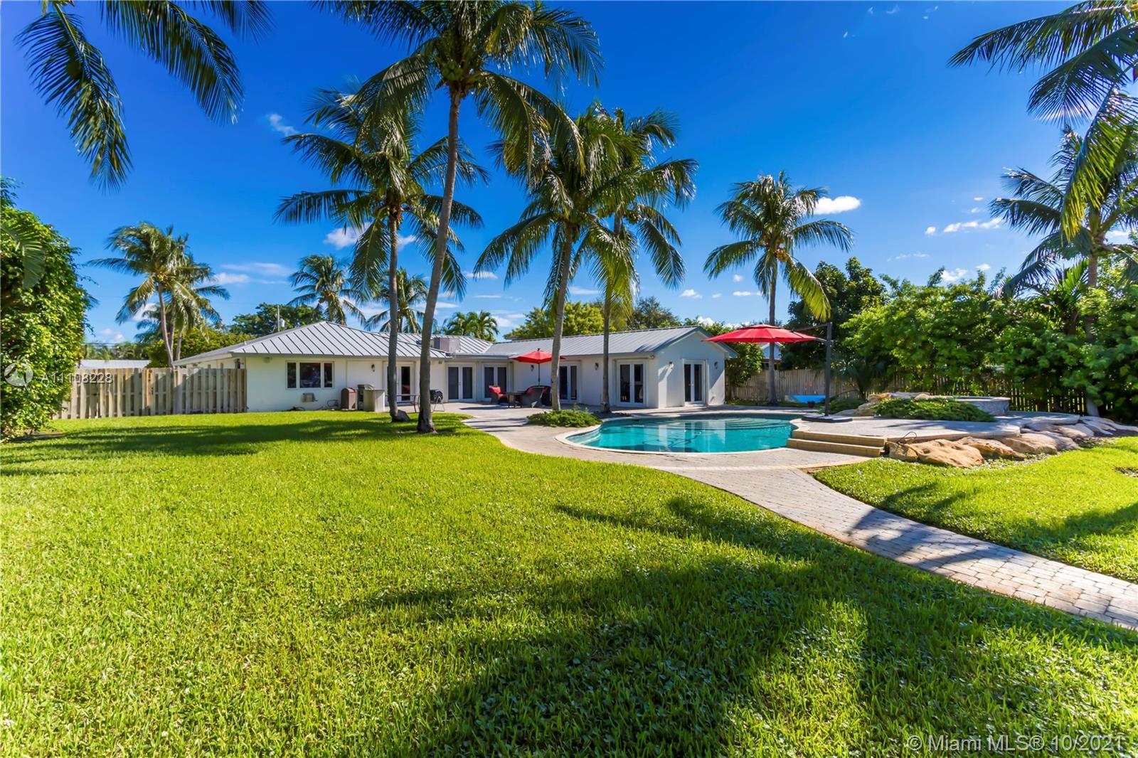 NORTH PALM BEACH VILLAGE - Residential Lease