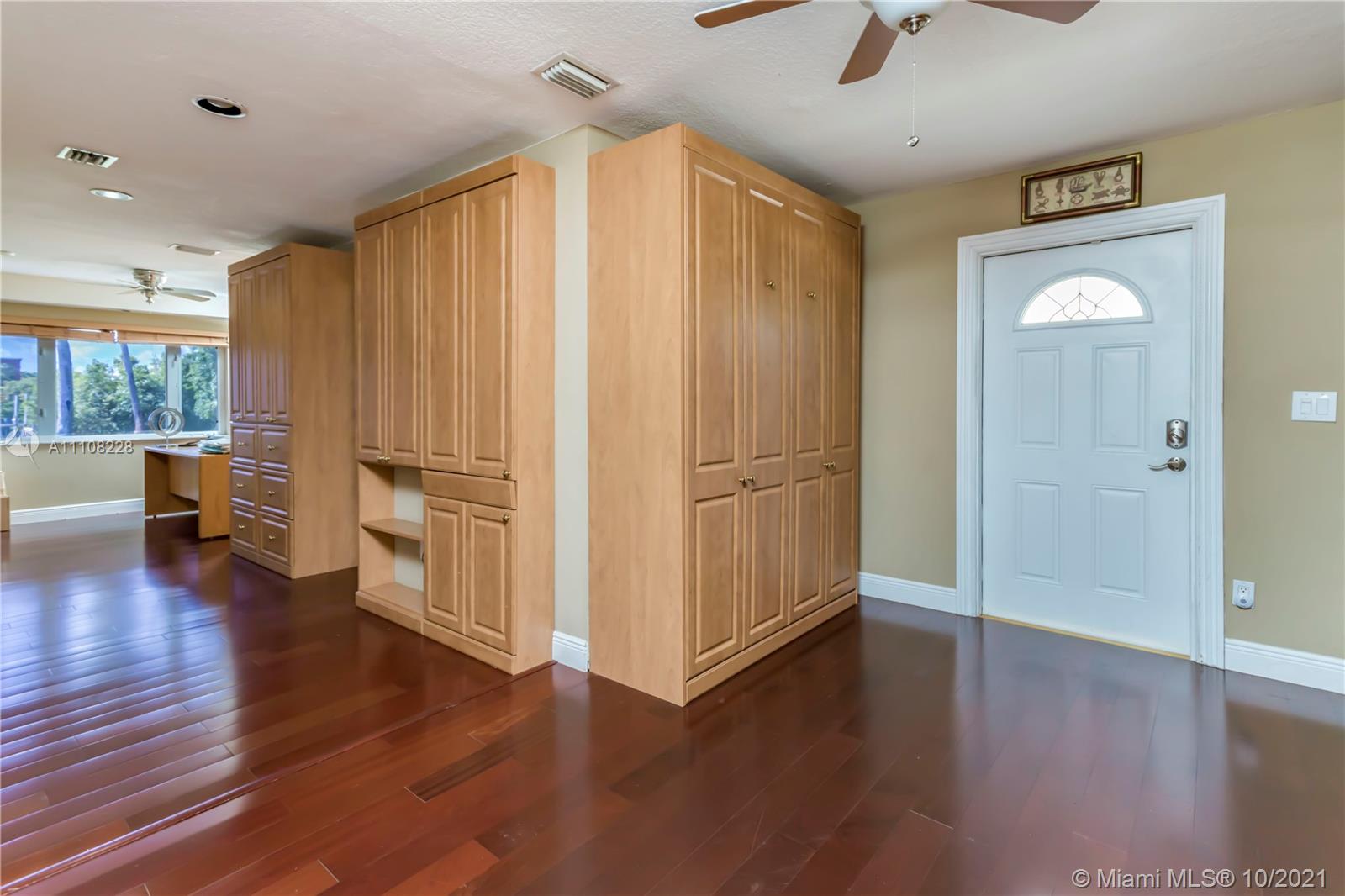 NORTH PALM BEACH VILLAGE - Residential Lease