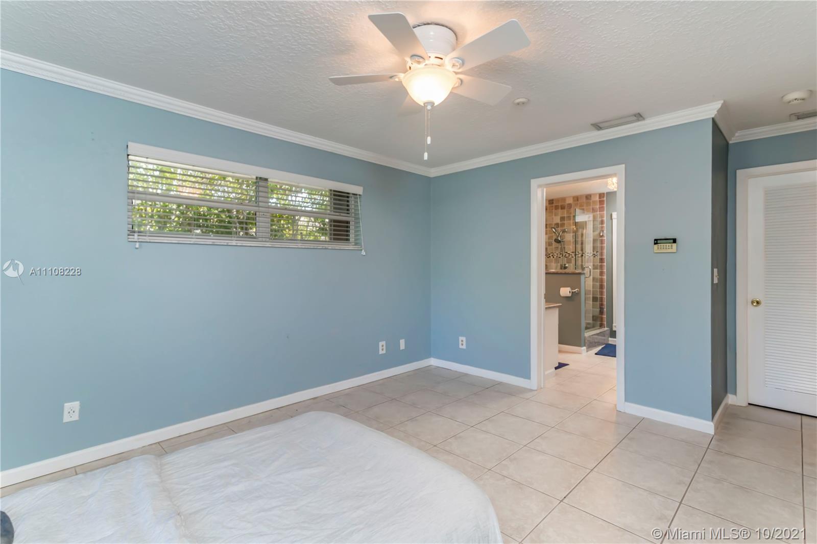 NORTH PALM BEACH VILLAGE - Residential Lease