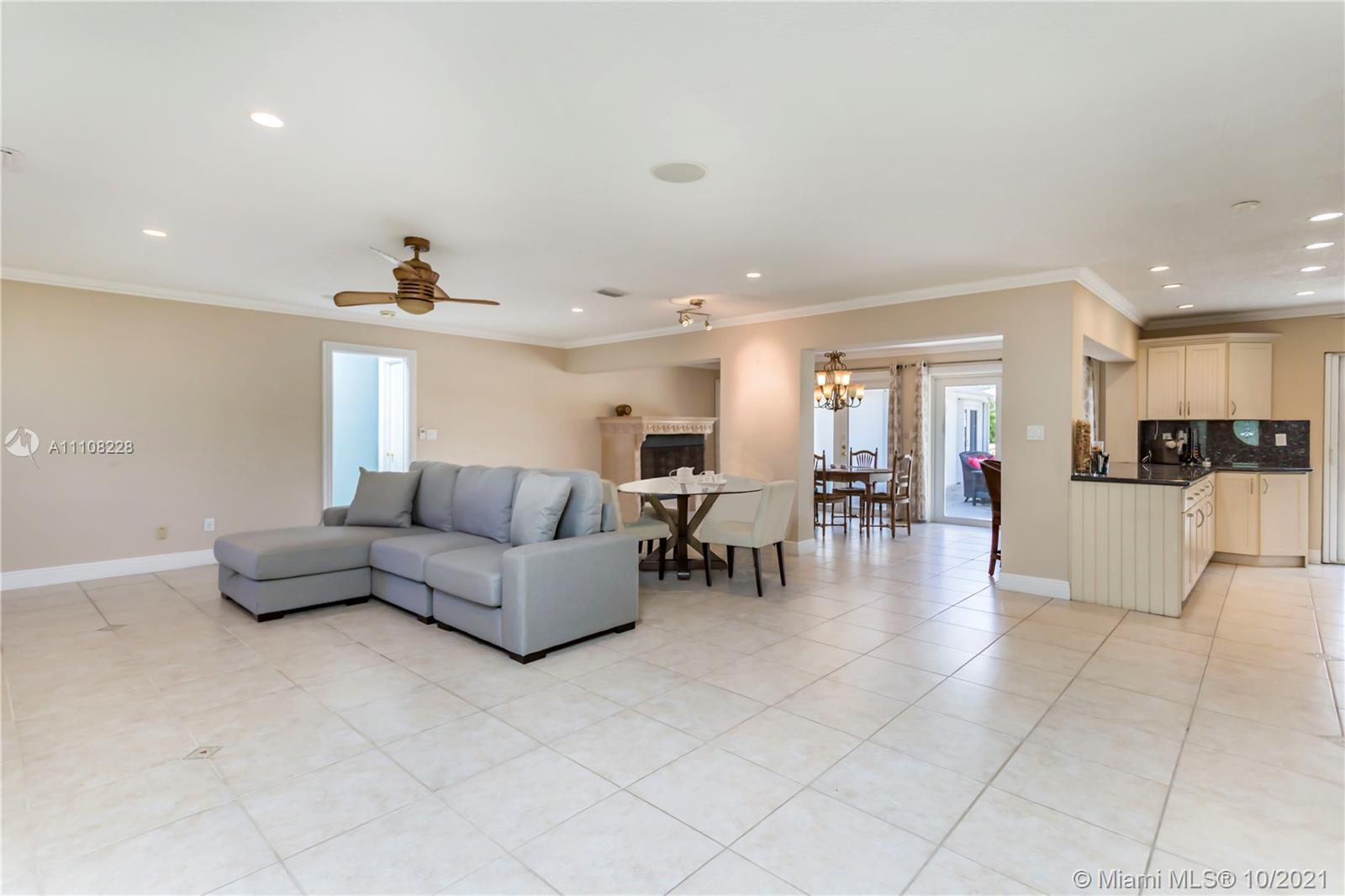 NORTH PALM BEACH VILLAGE - Residential Lease