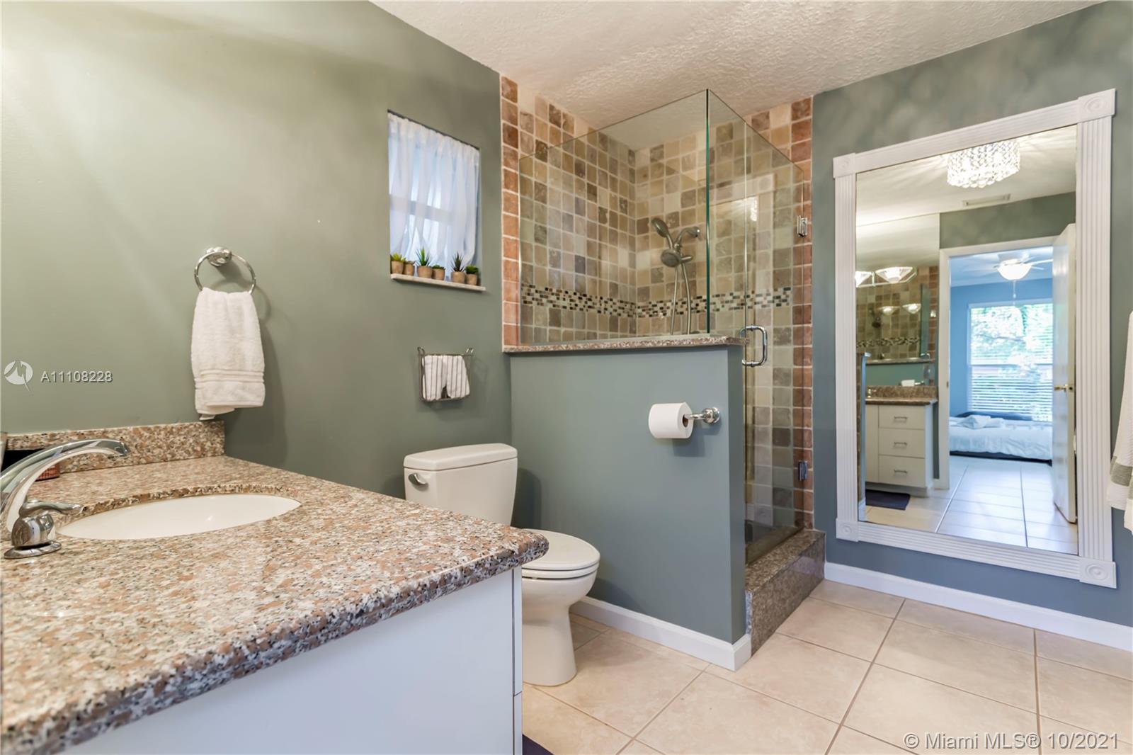 NORTH PALM BEACH VILLAGE - Residential Lease