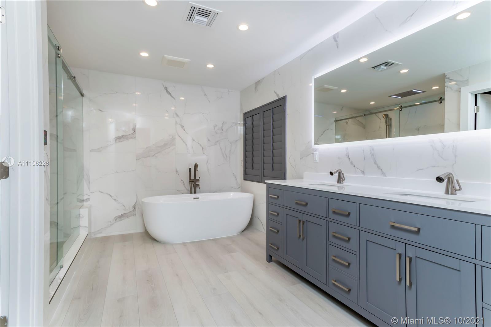 NORTH PALM BEACH VILLAGE - Residential Lease