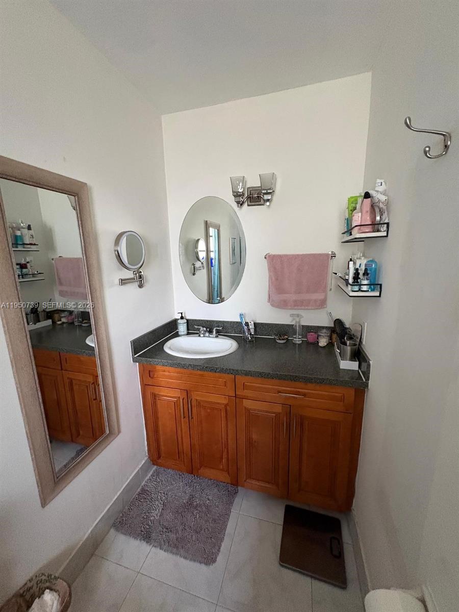 235 ANTILLA CONDO - Residential