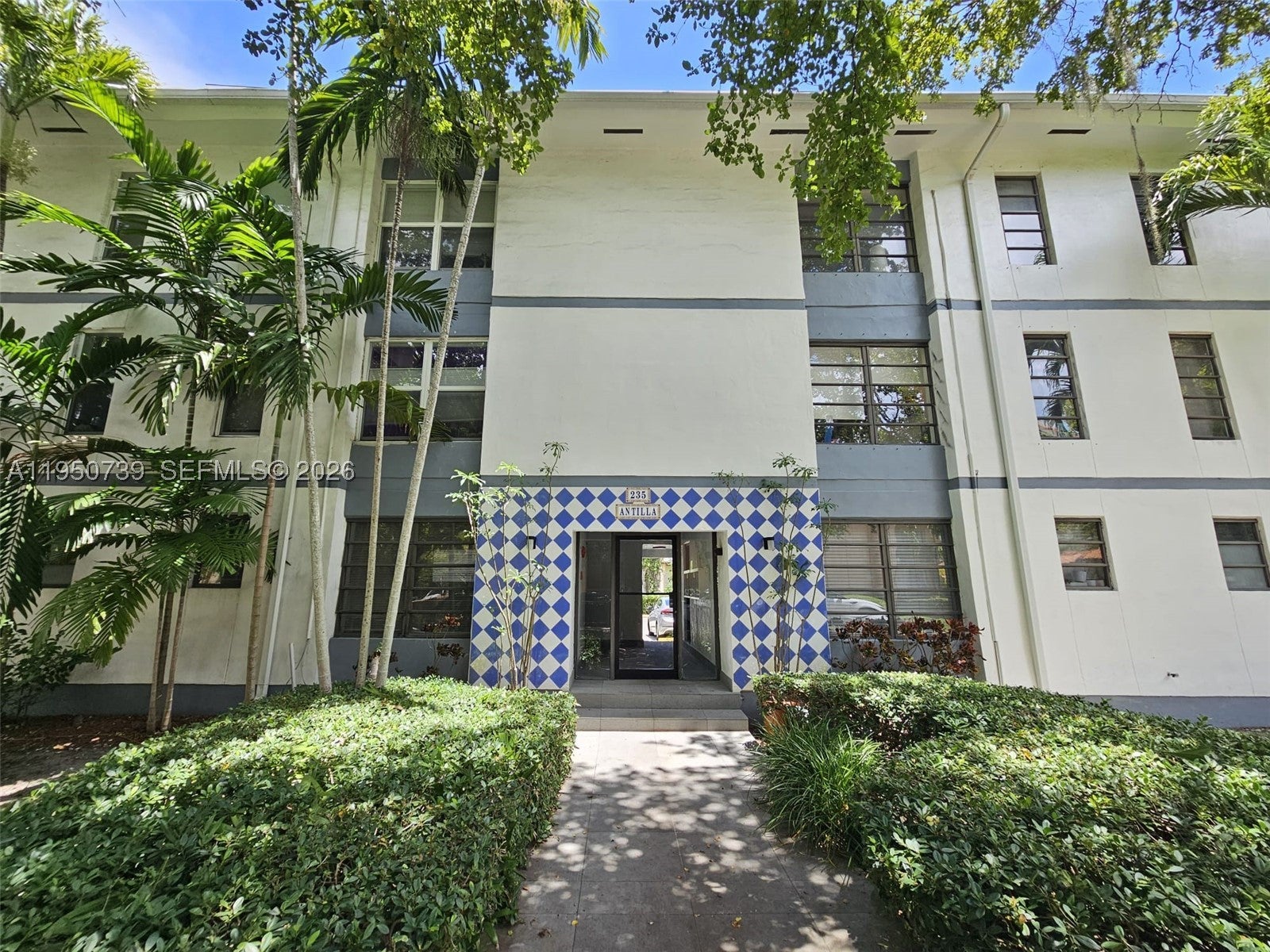 235 Antilla Ave