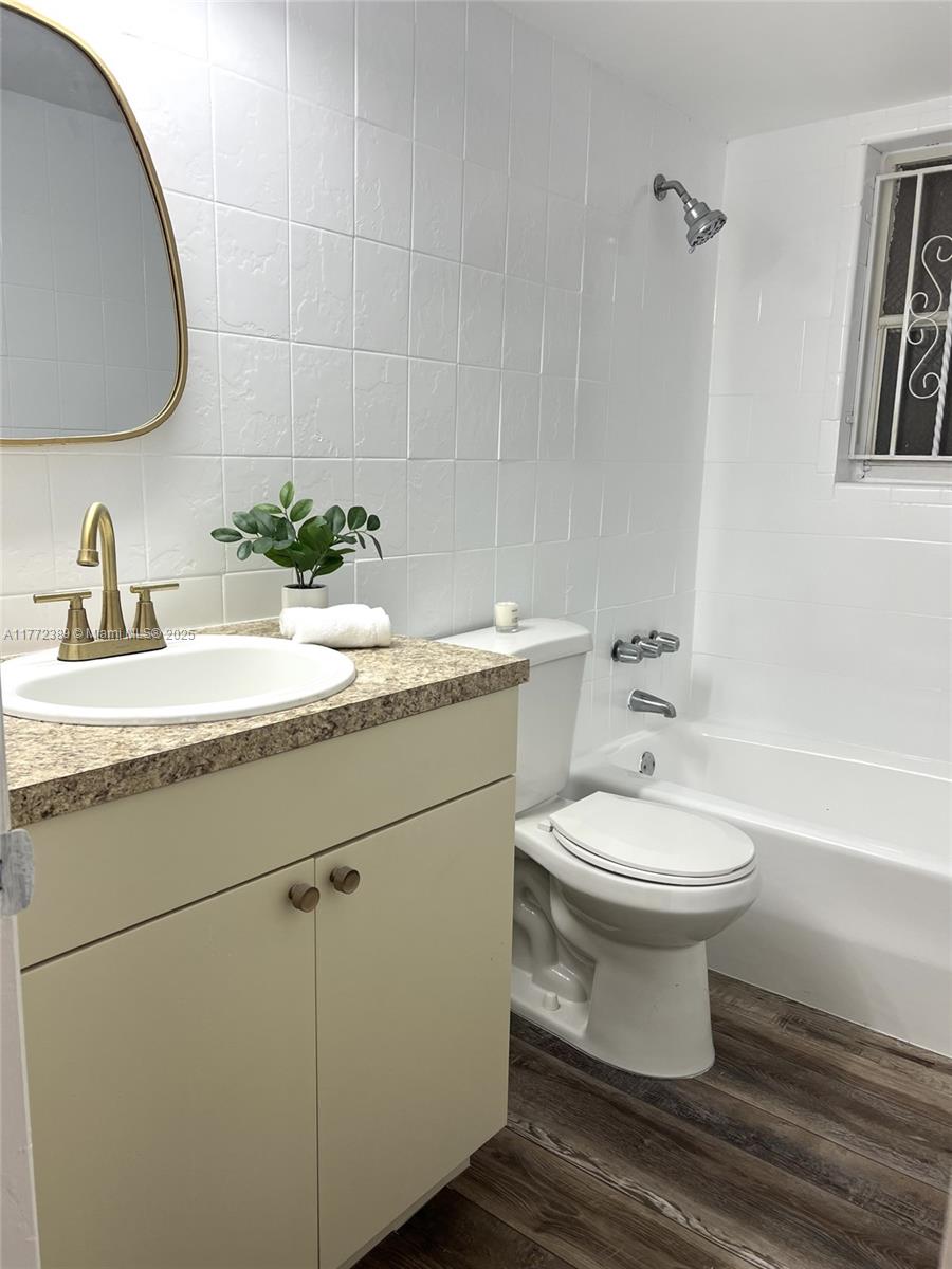 MIRADOR PLAZA CONDO - Residential
