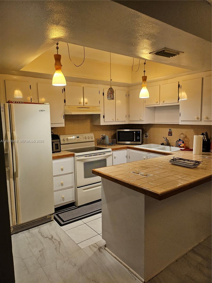 SHAKER VILLAGE PHASE 1 - Residential