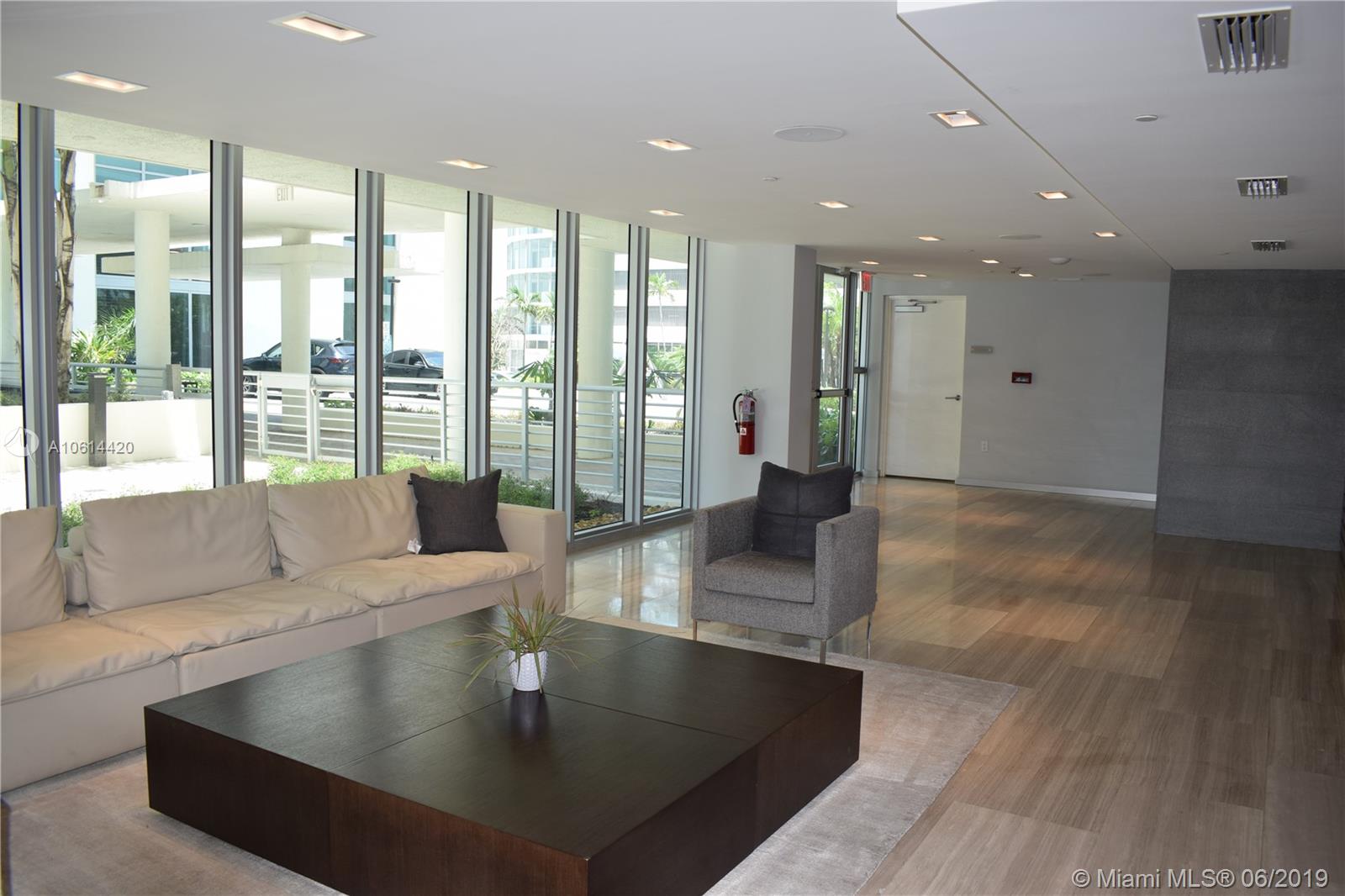 PELORO - Residential Lease