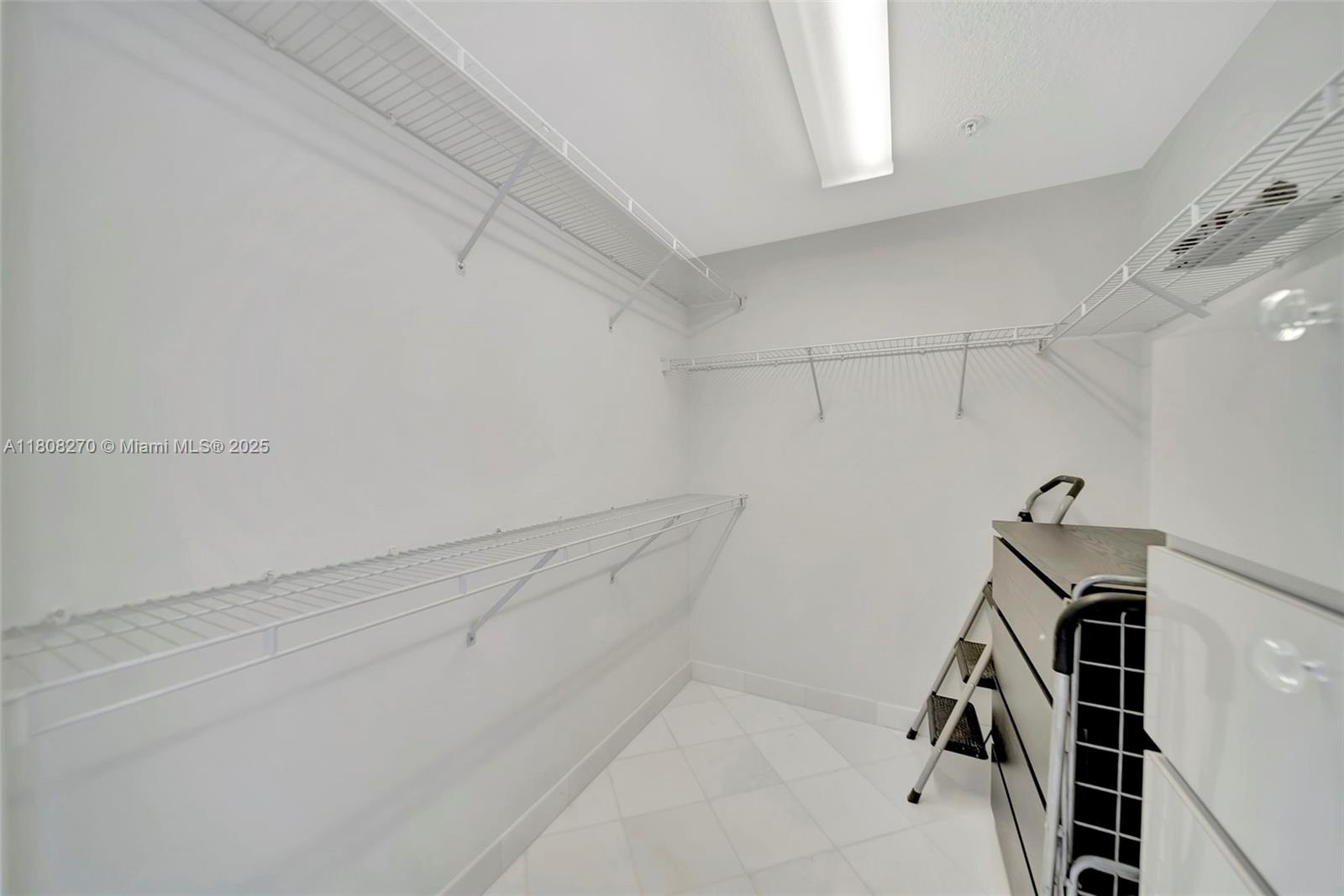 RENAISSANCE ON THE OCEAN - Residential Lease