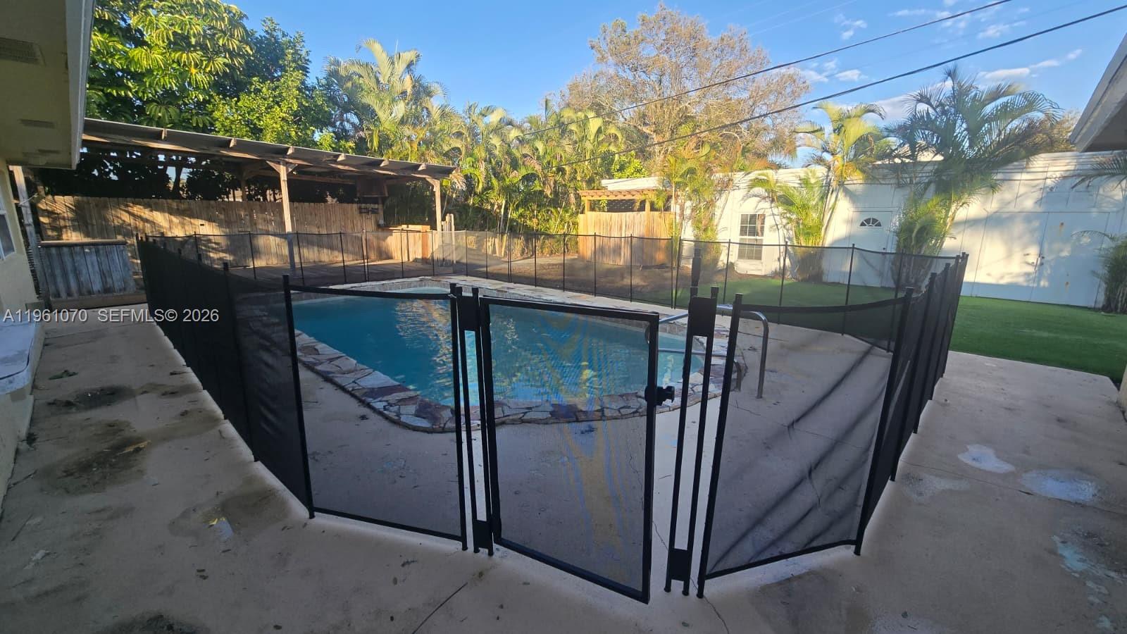 WYNNEWOOD ACRES 5 - Residential