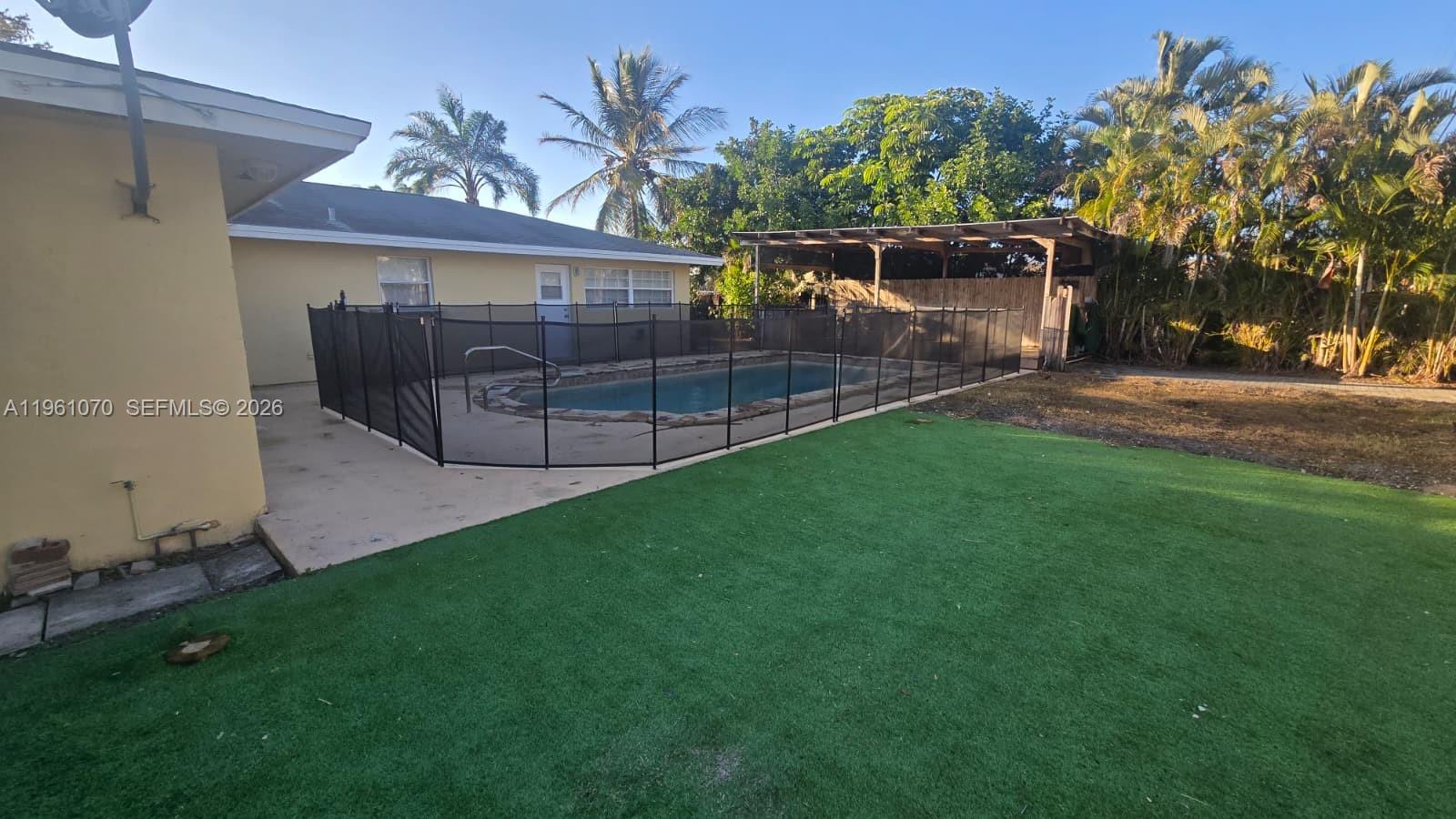 WYNNEWOOD ACRES 5 - Residential