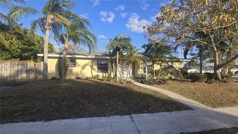 1264 Wynnewood Dr West Palm Beach FL 33417