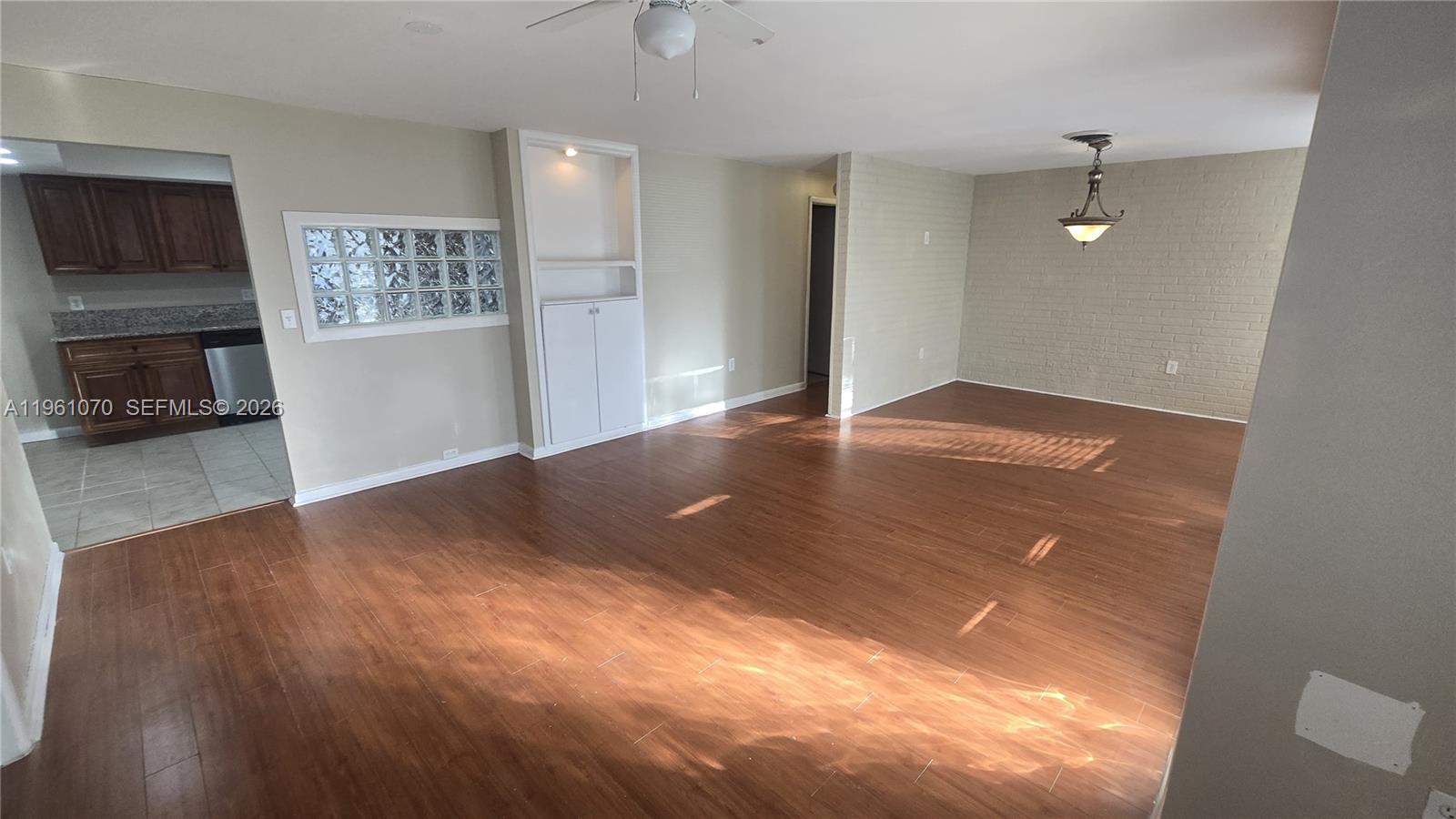 WYNNEWOOD ACRES 5 - Residential