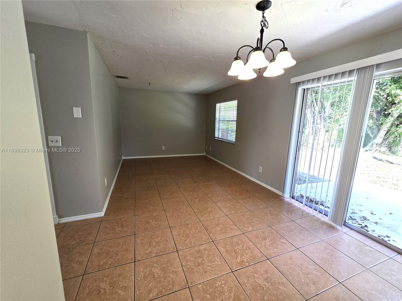 FISHERMANS COVE - Residential