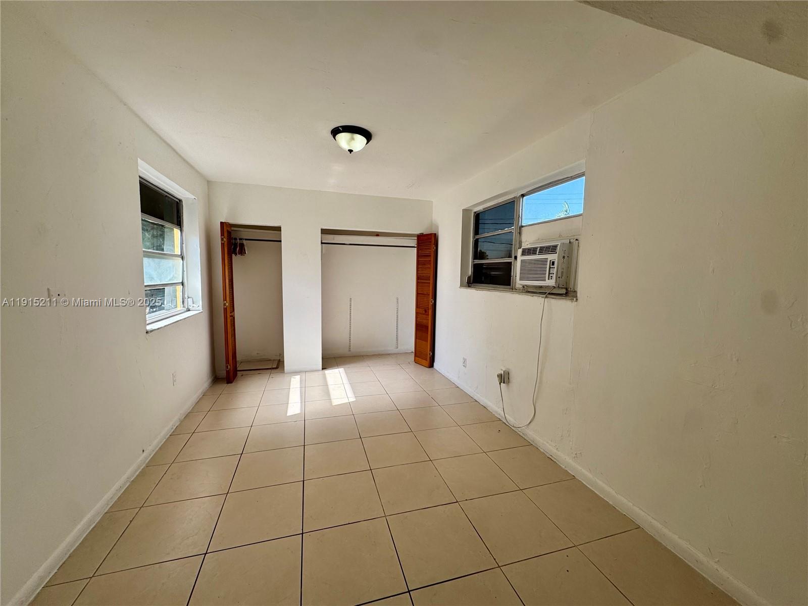 WINONA PARK - Residential Lease